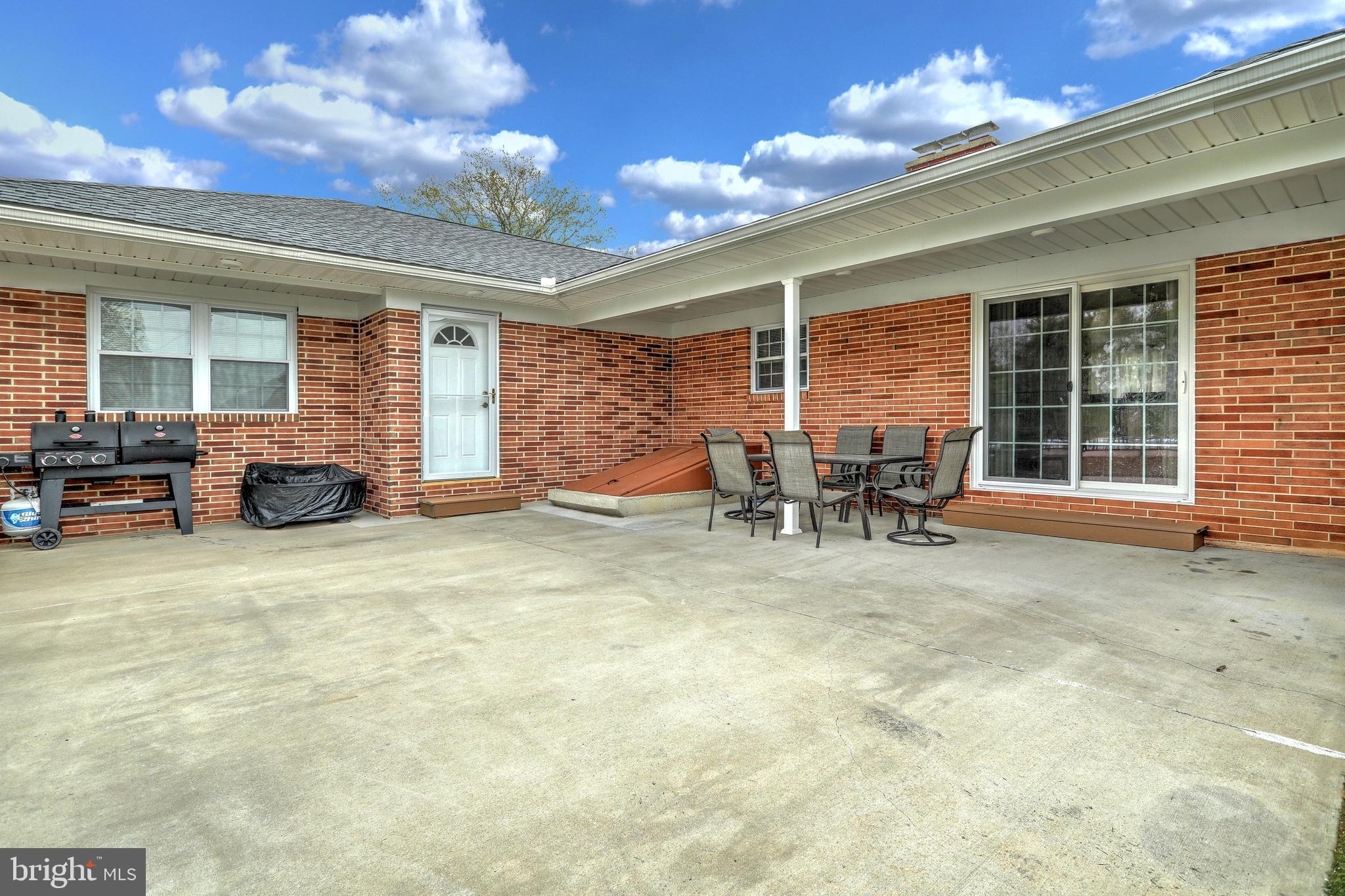 YORK TWP - Residential