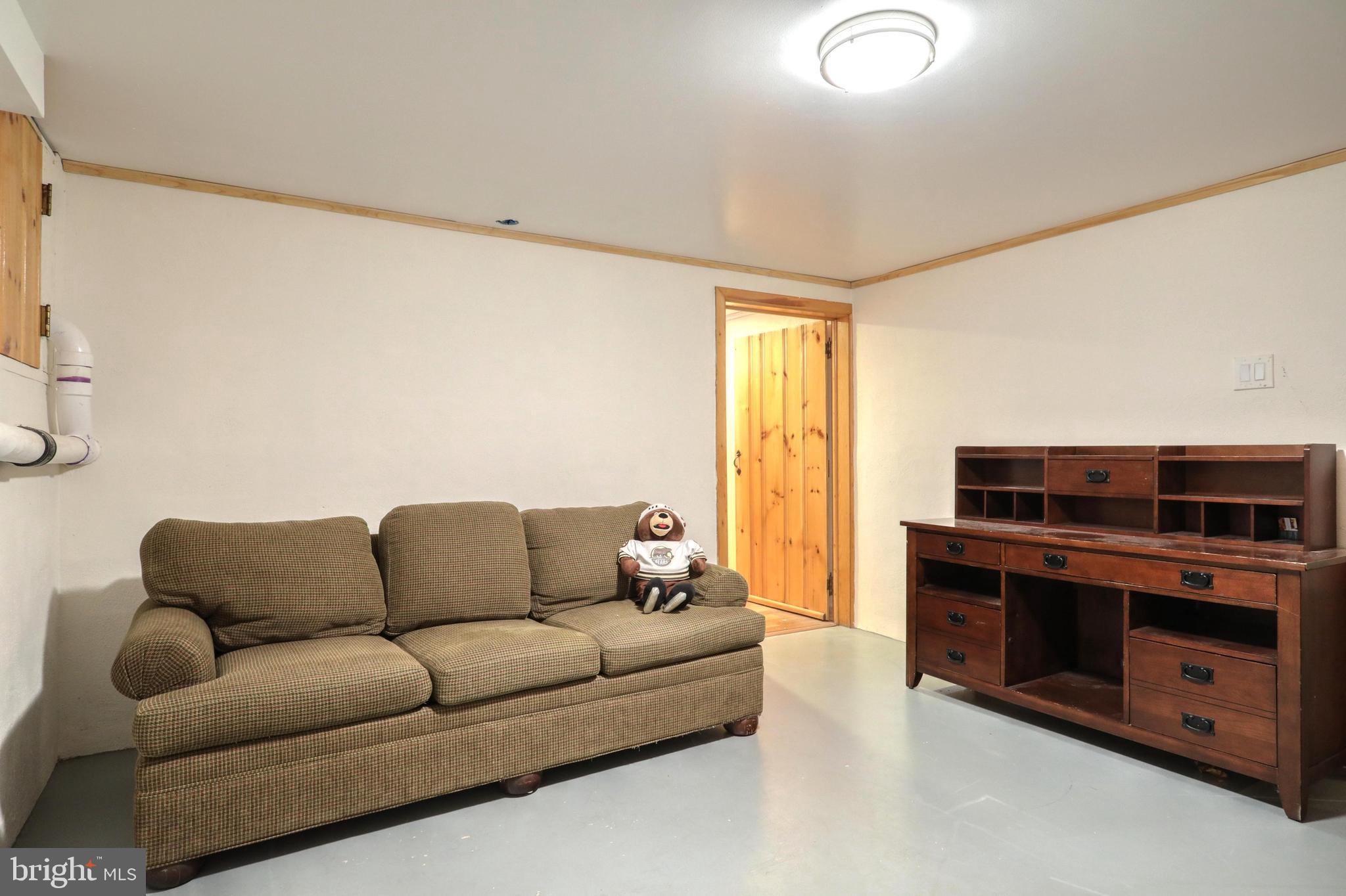 YORK TWP - Residential