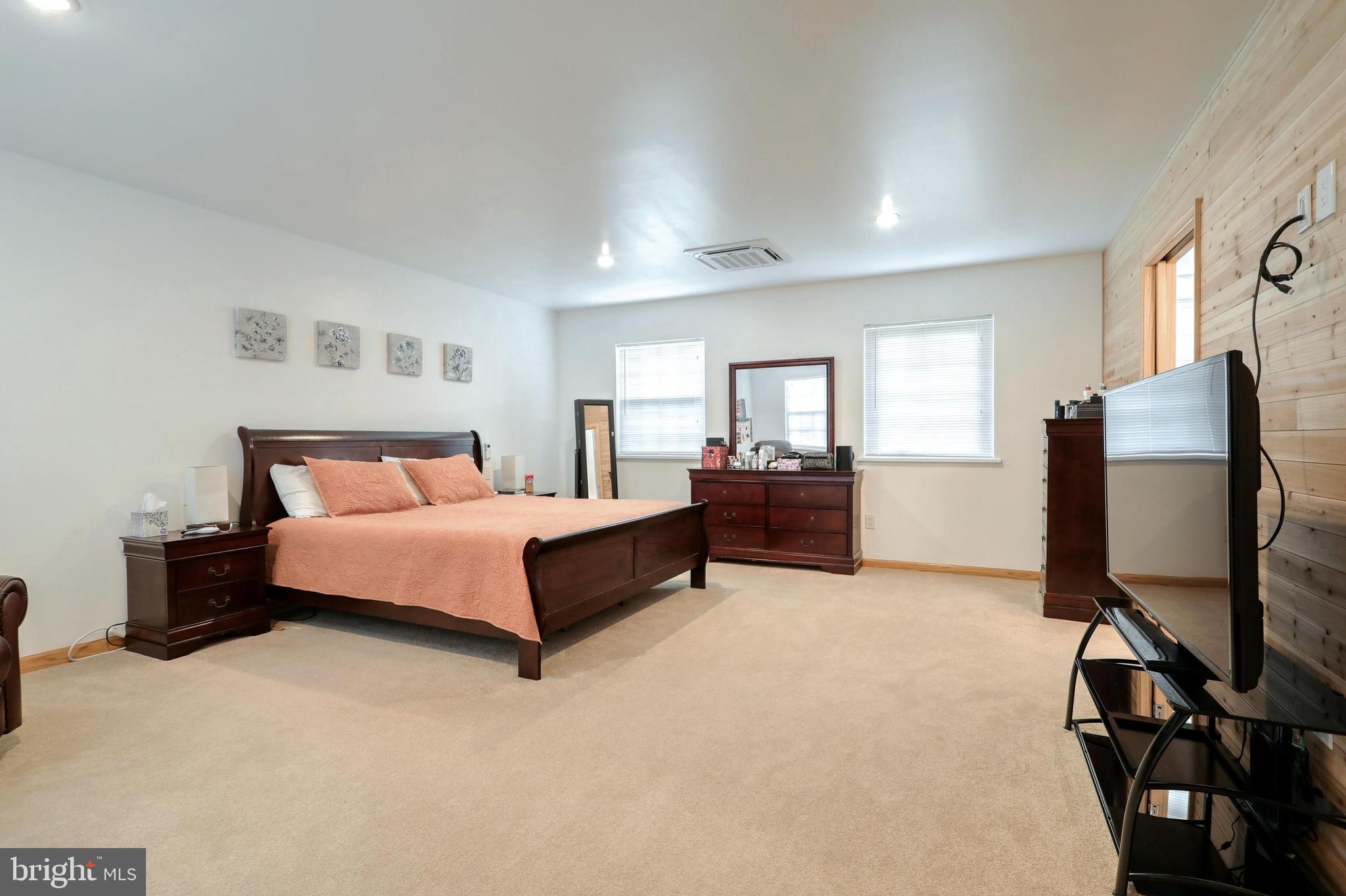 YORK TWP - Residential