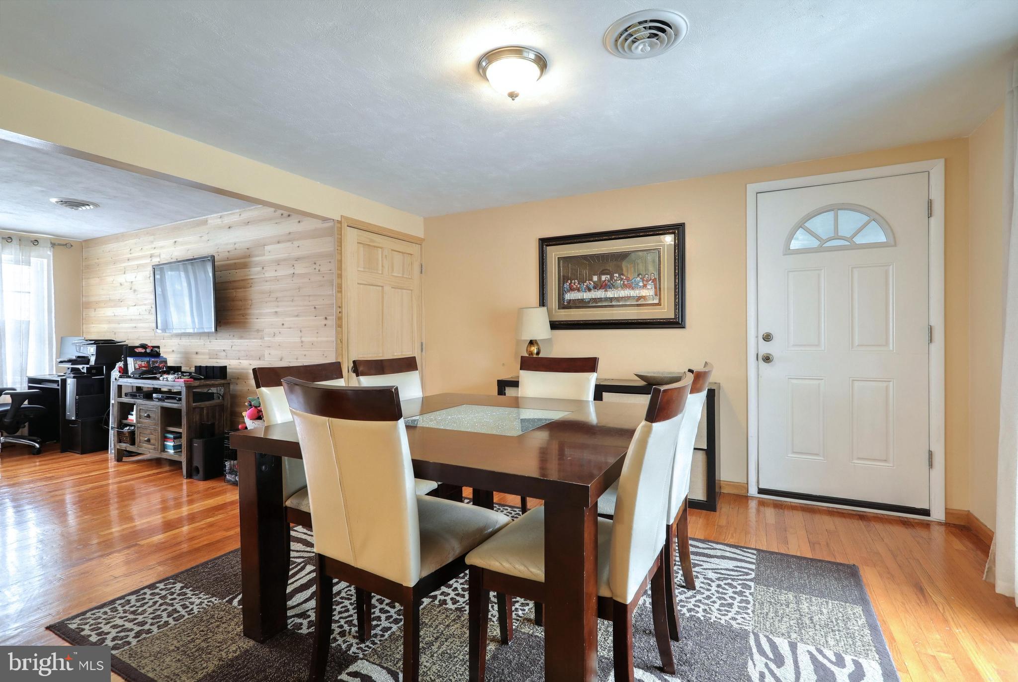 YORK TWP - Residential