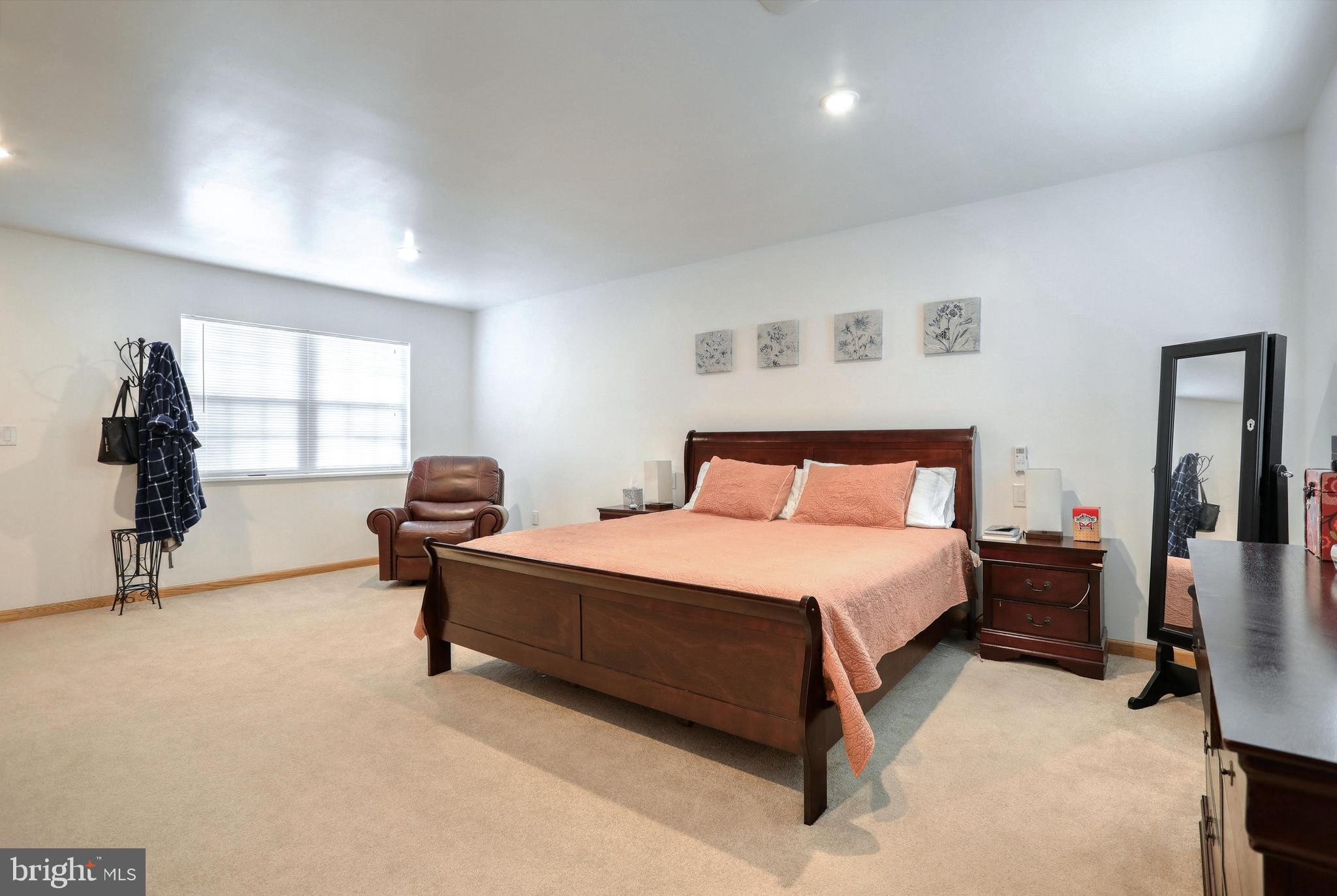 YORK TWP - Residential