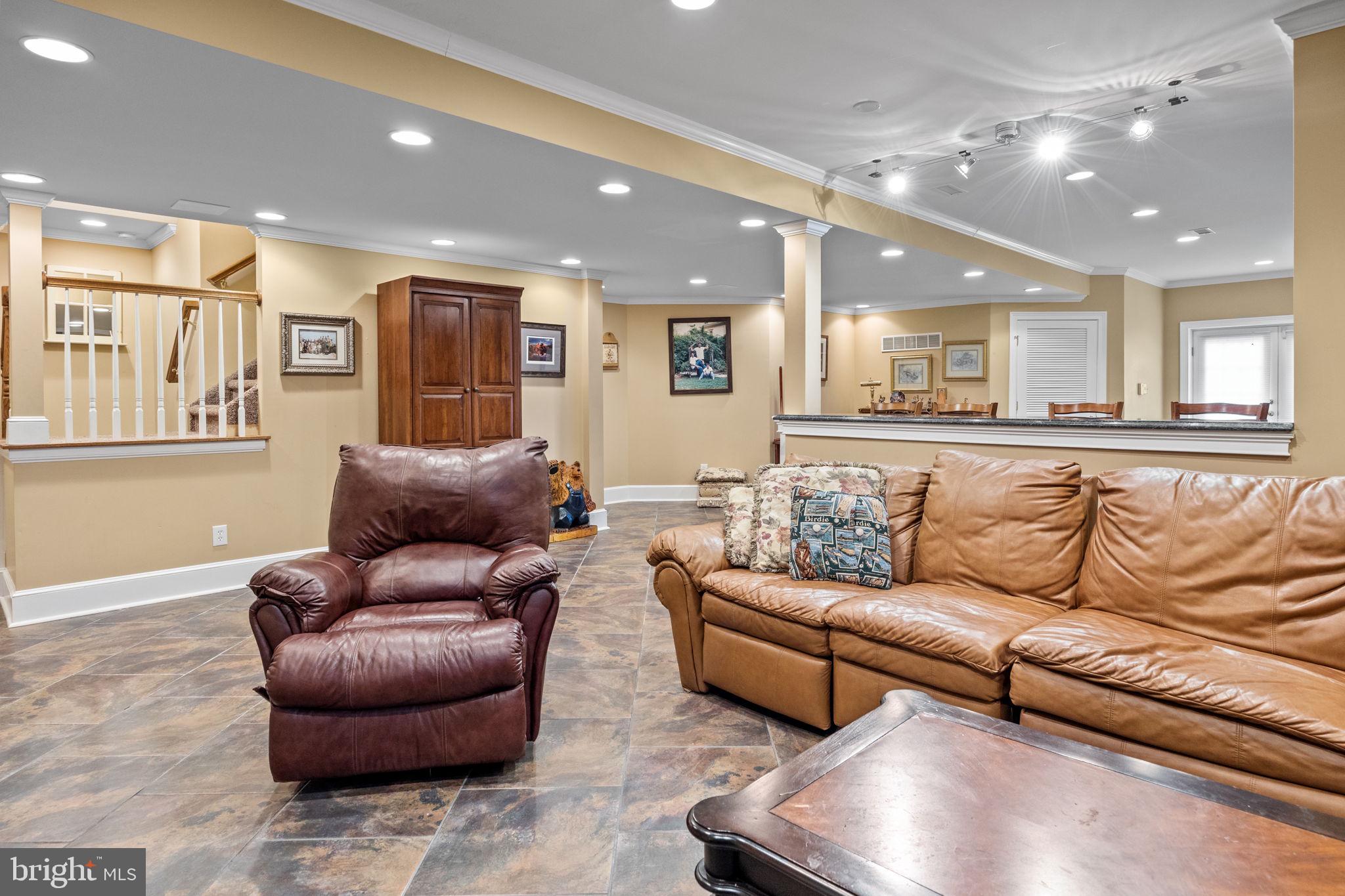 LINTON HILL CHASE - Residential