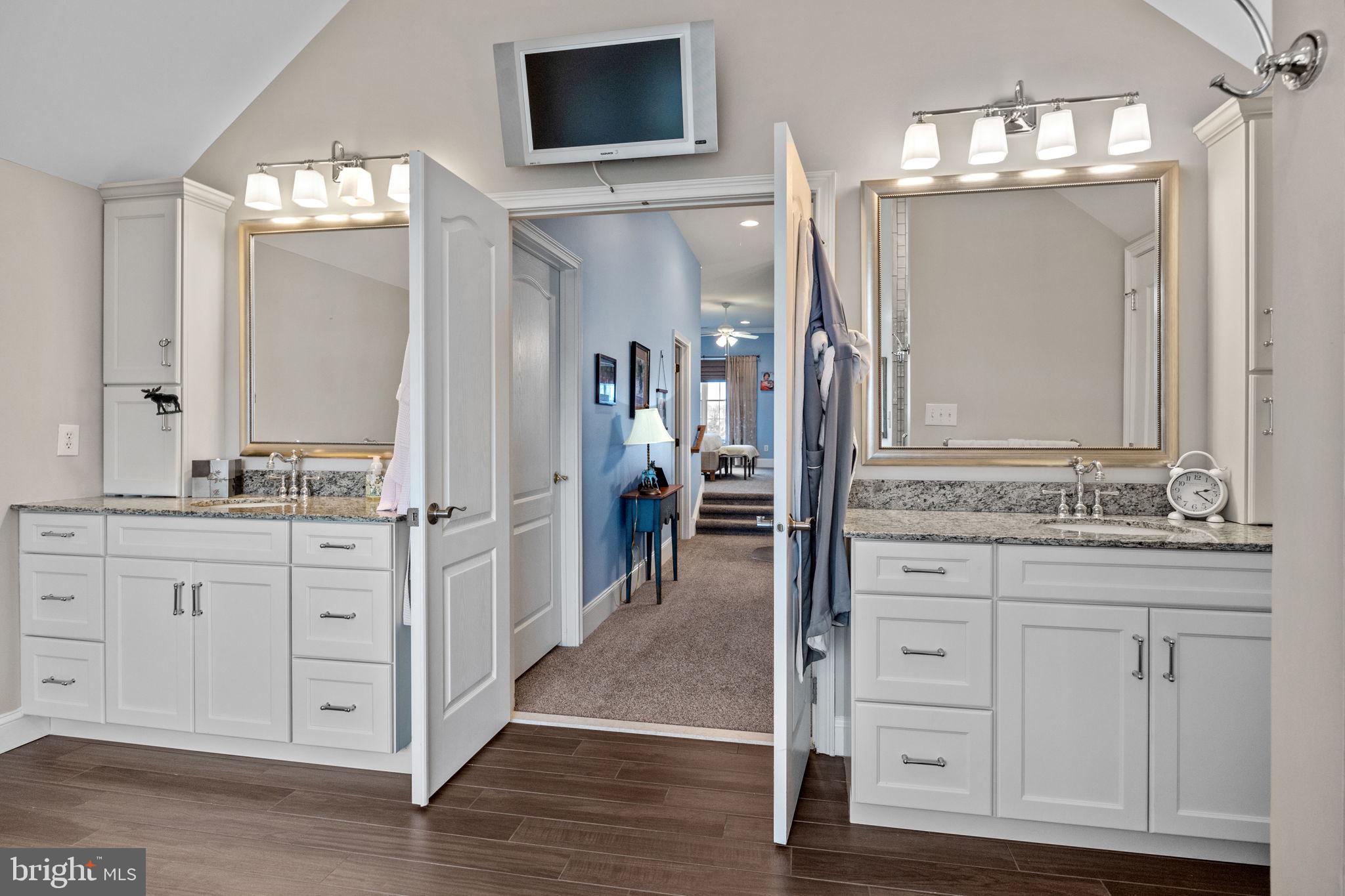 LINTON HILL CHASE - Residential