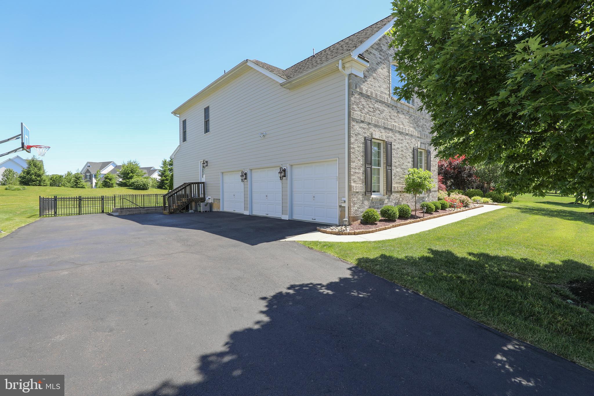 LINTON HILL CHASE - Residential