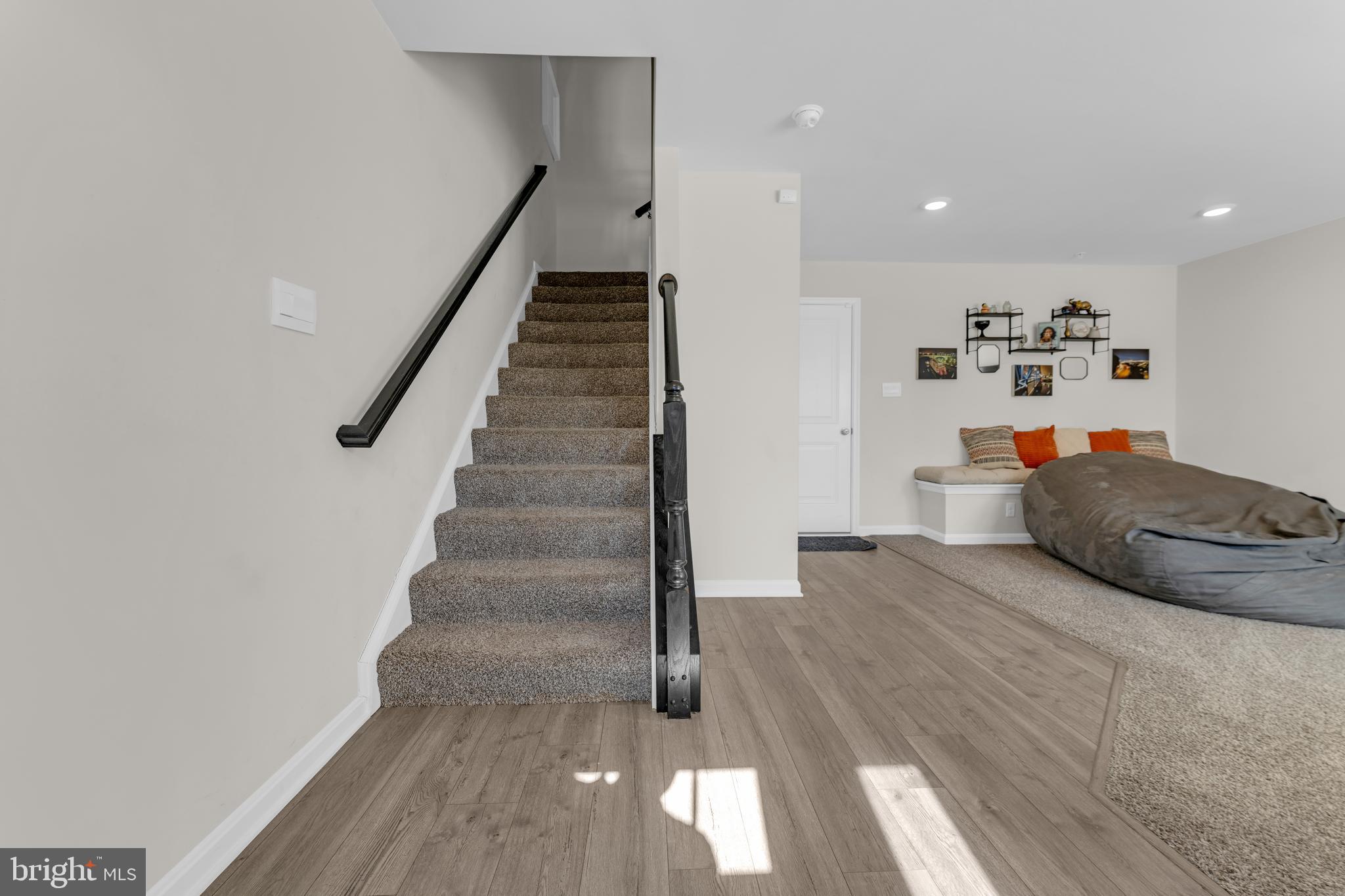 WOODYARD - Residential