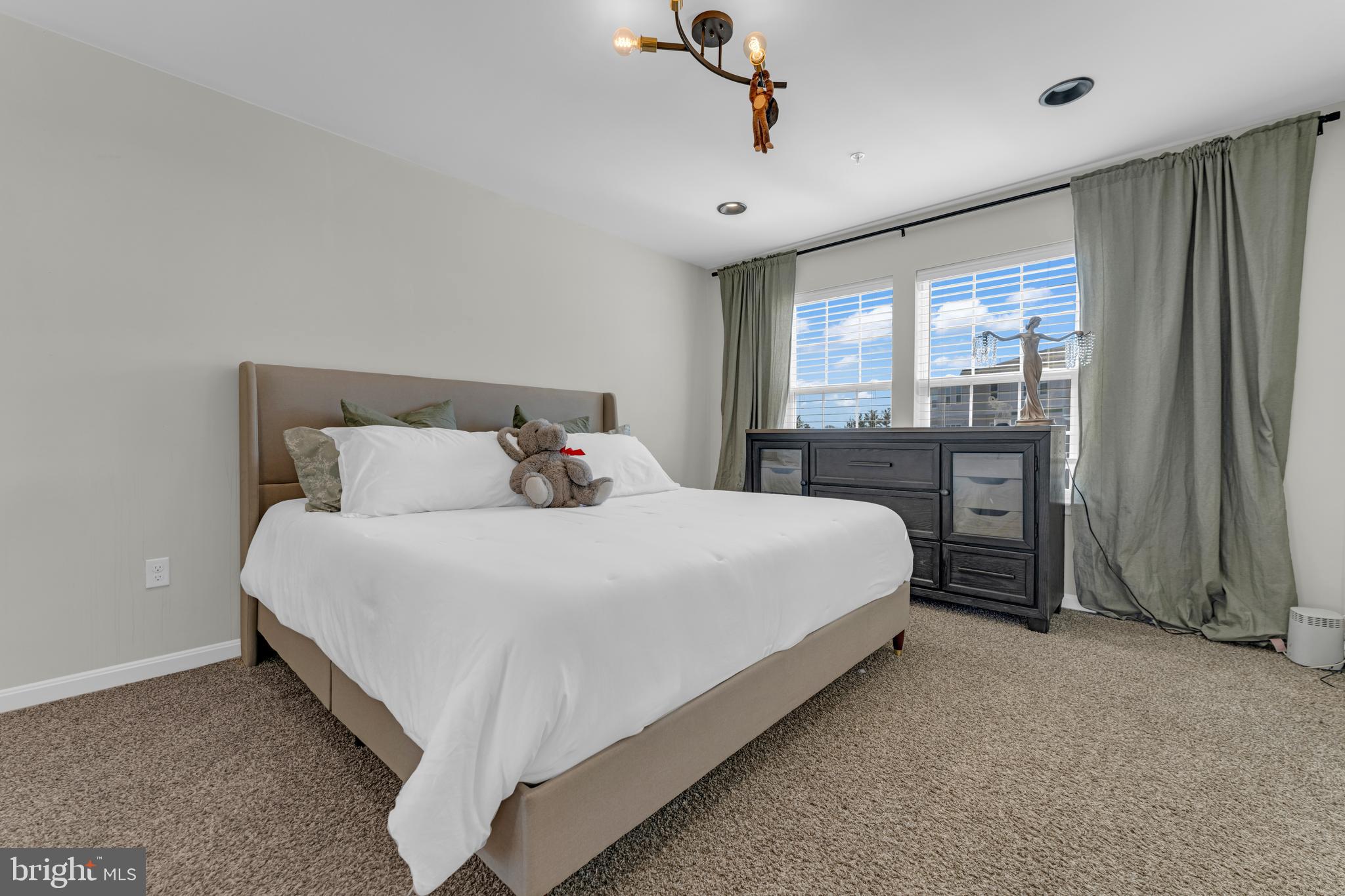 WOODYARD - Residential