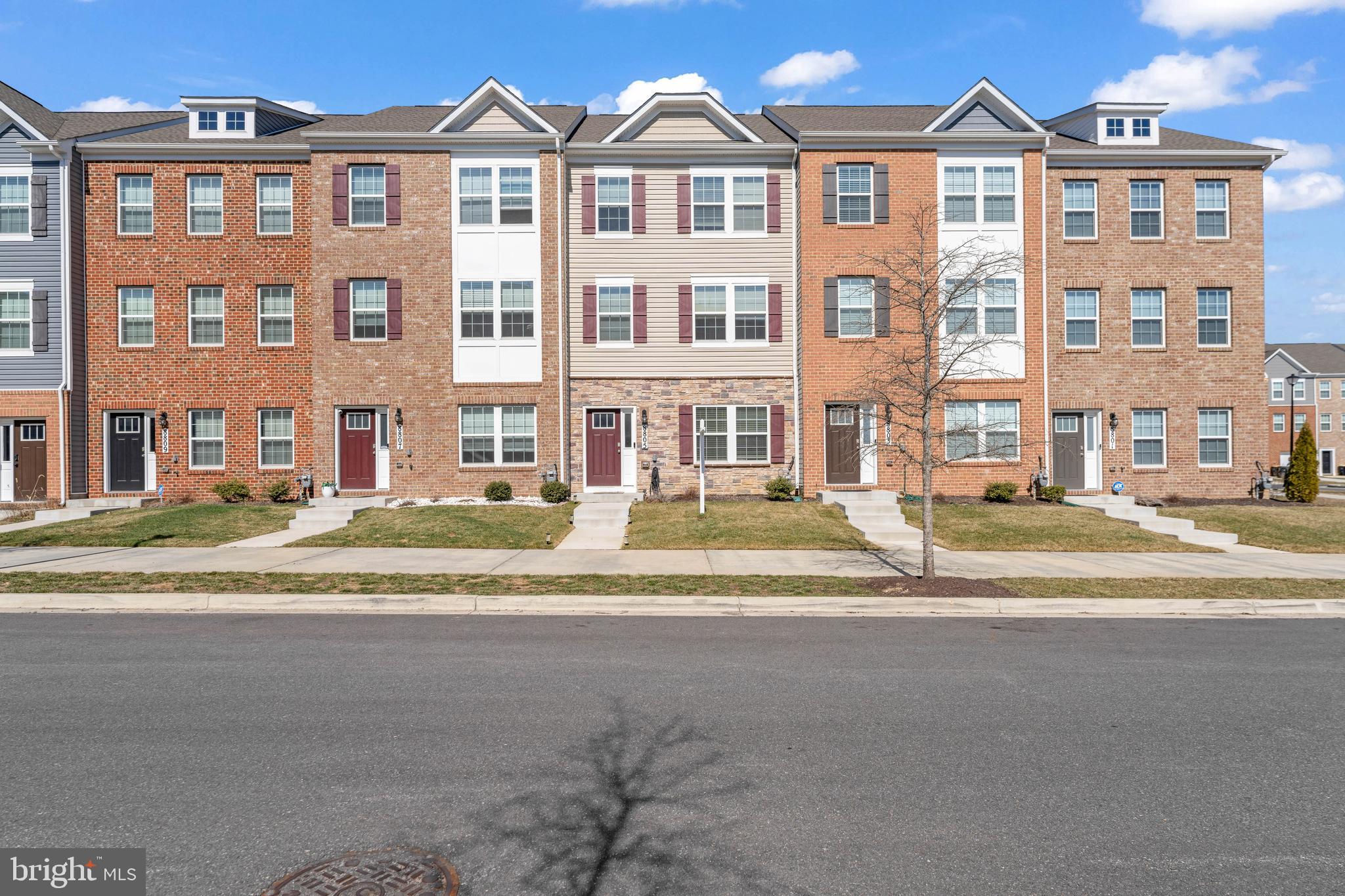 WOODYARD - Residential