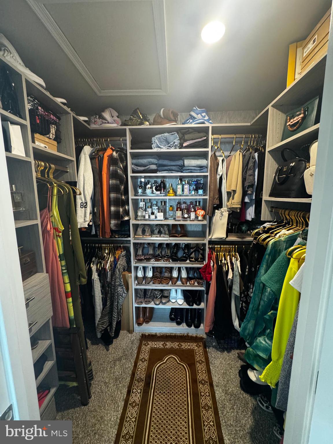 WOODYARD - Residential