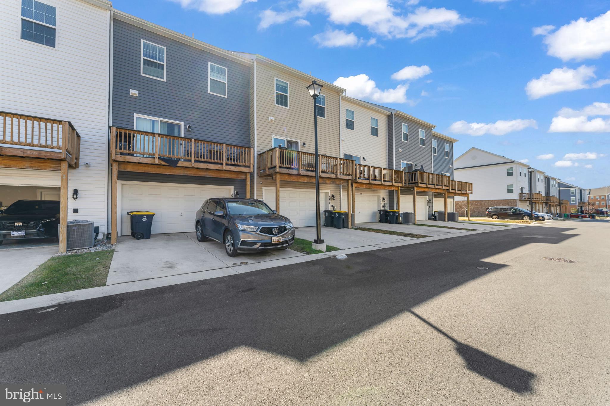 WOODYARD - Residential