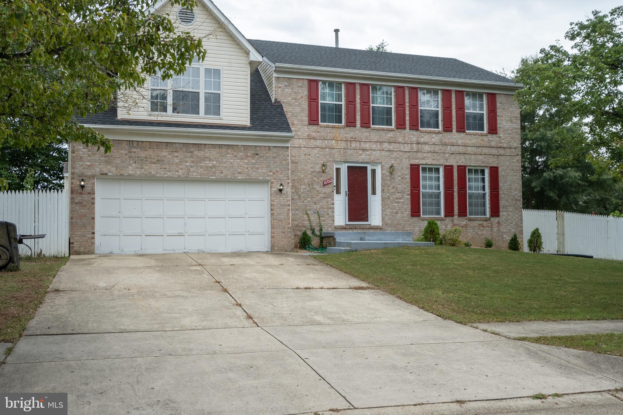 LIVINGSTON GROVE - Residential