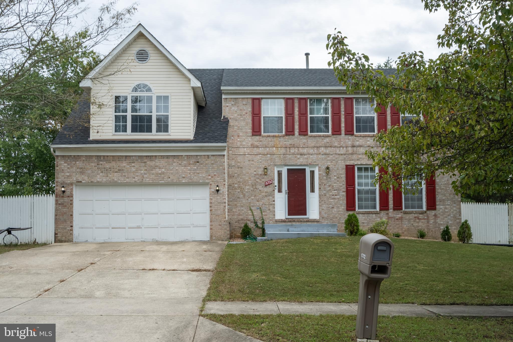 LIVINGSTON GROVE - Residential