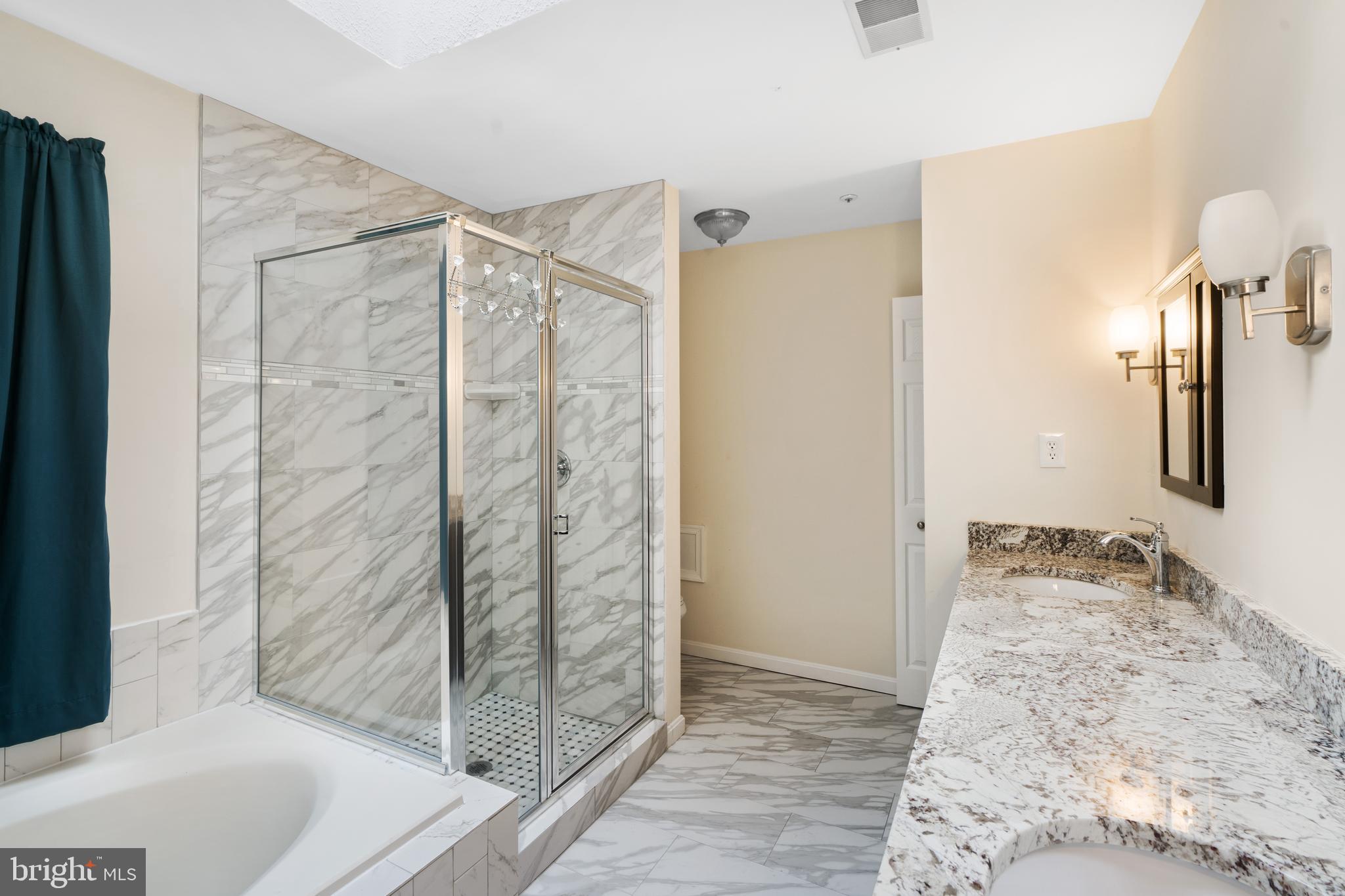 LIVINGSTON GROVE - Residential