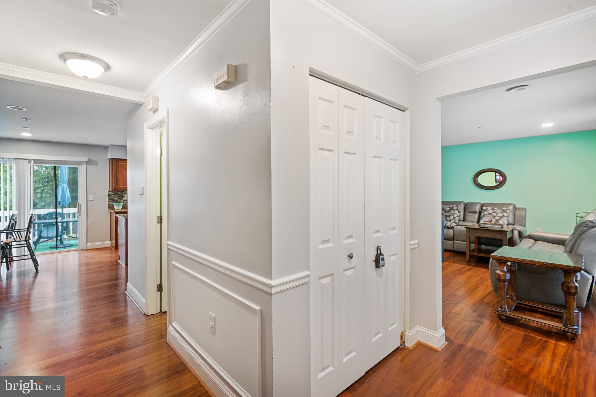 LIVINGSTON GROVE - Residential