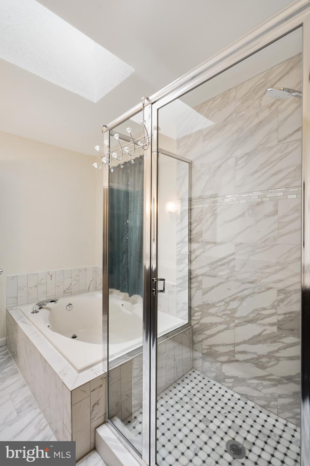 LIVINGSTON GROVE - Residential