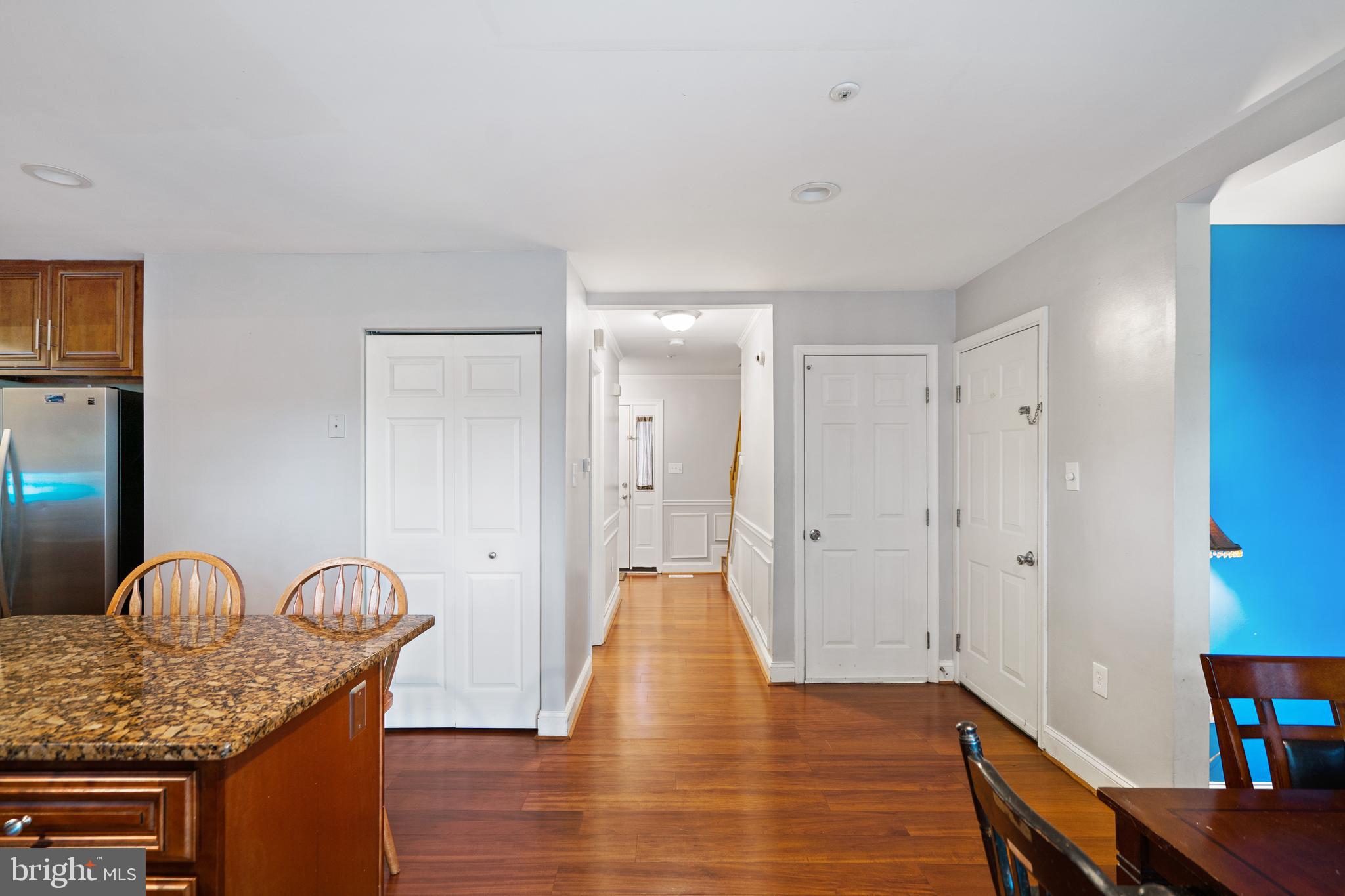 LIVINGSTON GROVE - Residential