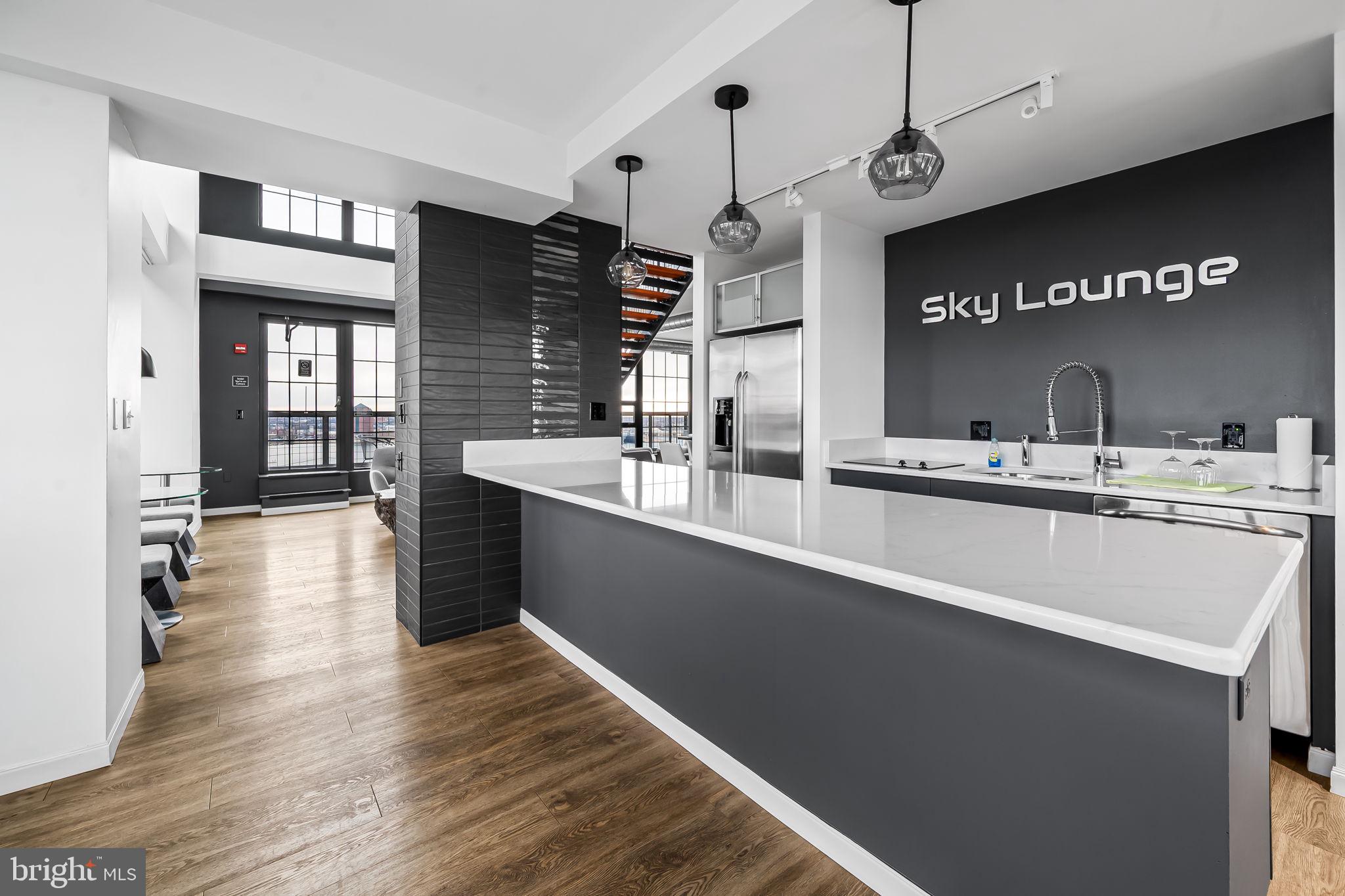 LOCUST POINT - Residential