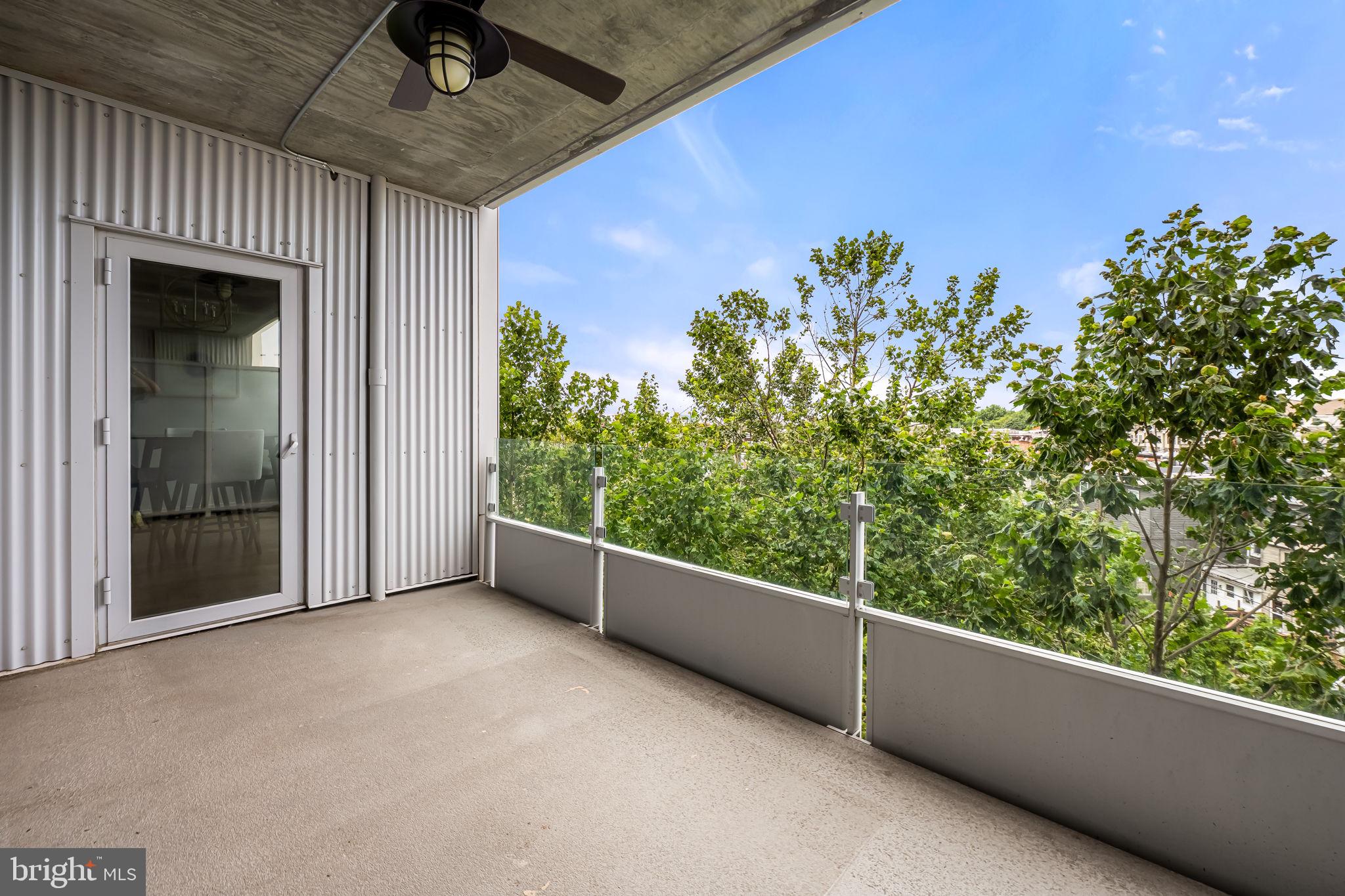 LOCUST POINT - Residential