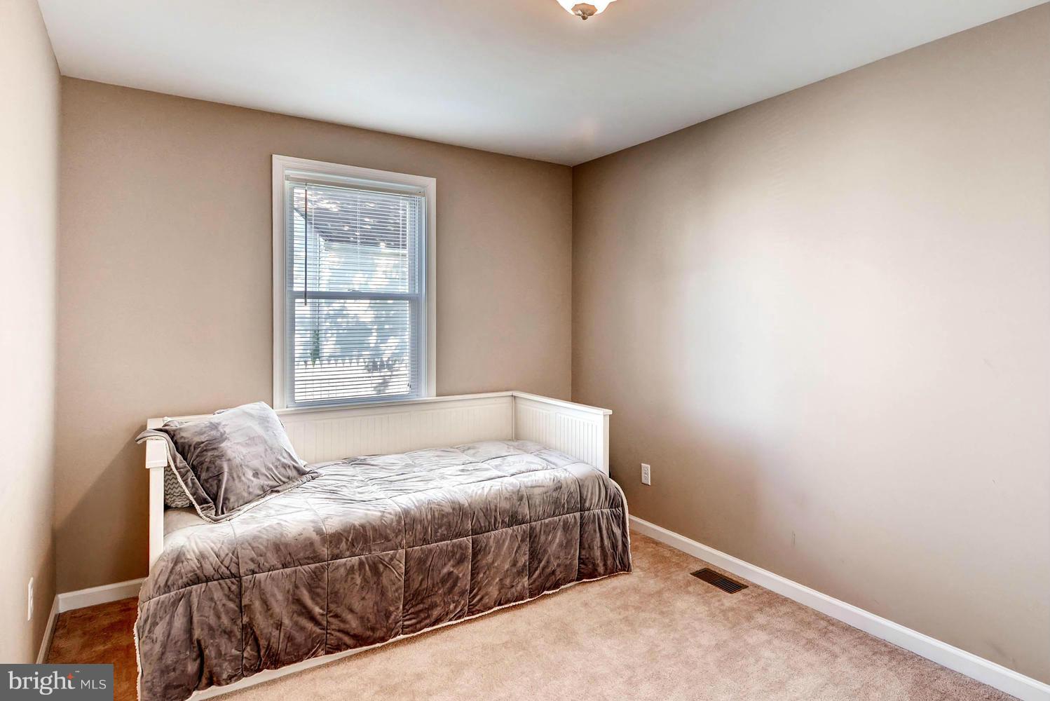 BATTLE GROVE MANOR - Residential