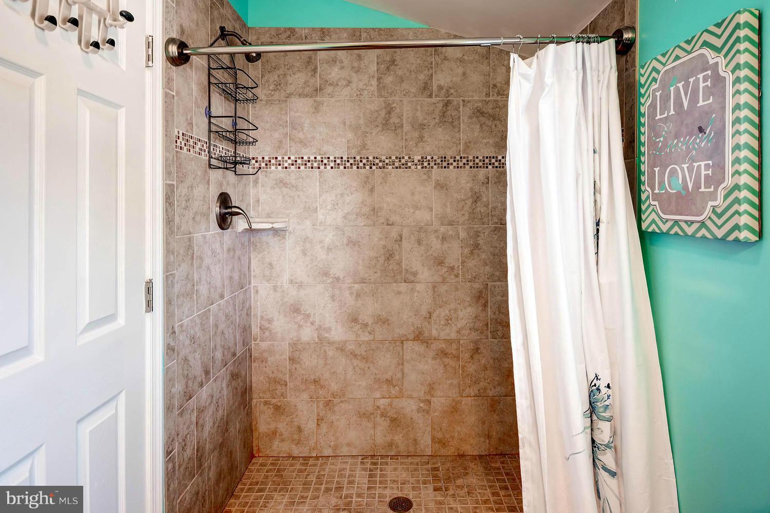 BATTLE GROVE MANOR - Residential