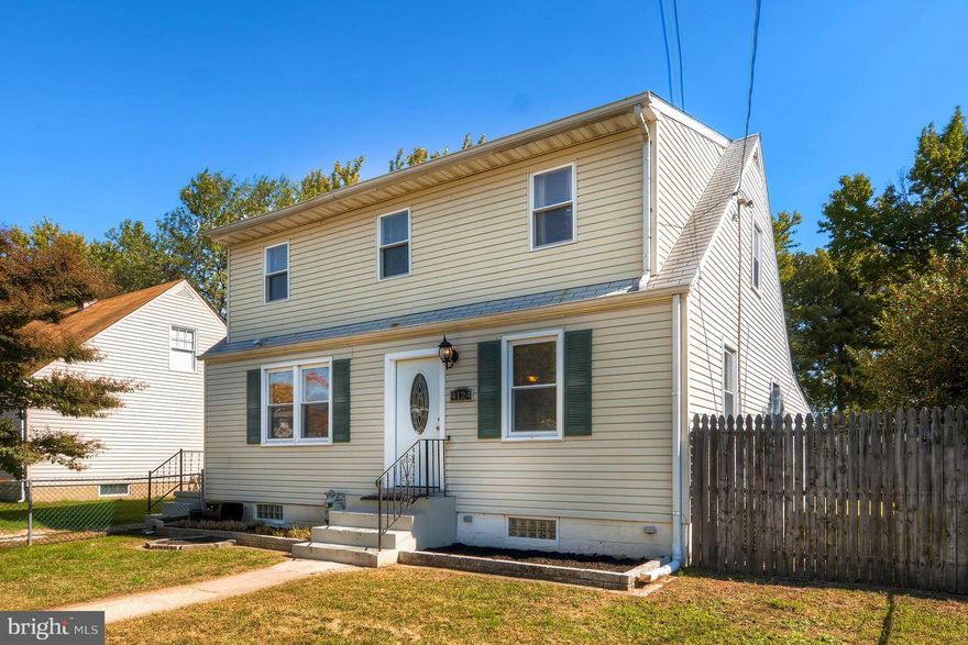 Renovated, fully bumped out 2nd floor with cathedral ceilings, 2 mstr bdrms, walk-in closet, dual vanities and office/workout area. 1st Flr Living w/ 2 drms and full bath, spacious dining room, updated kitchen w/ stainless steel appliances, tiled back splash, and ceramic flooring. LL includes spacious living room and laundry with walkout to the spacious backyard great for entertaining.