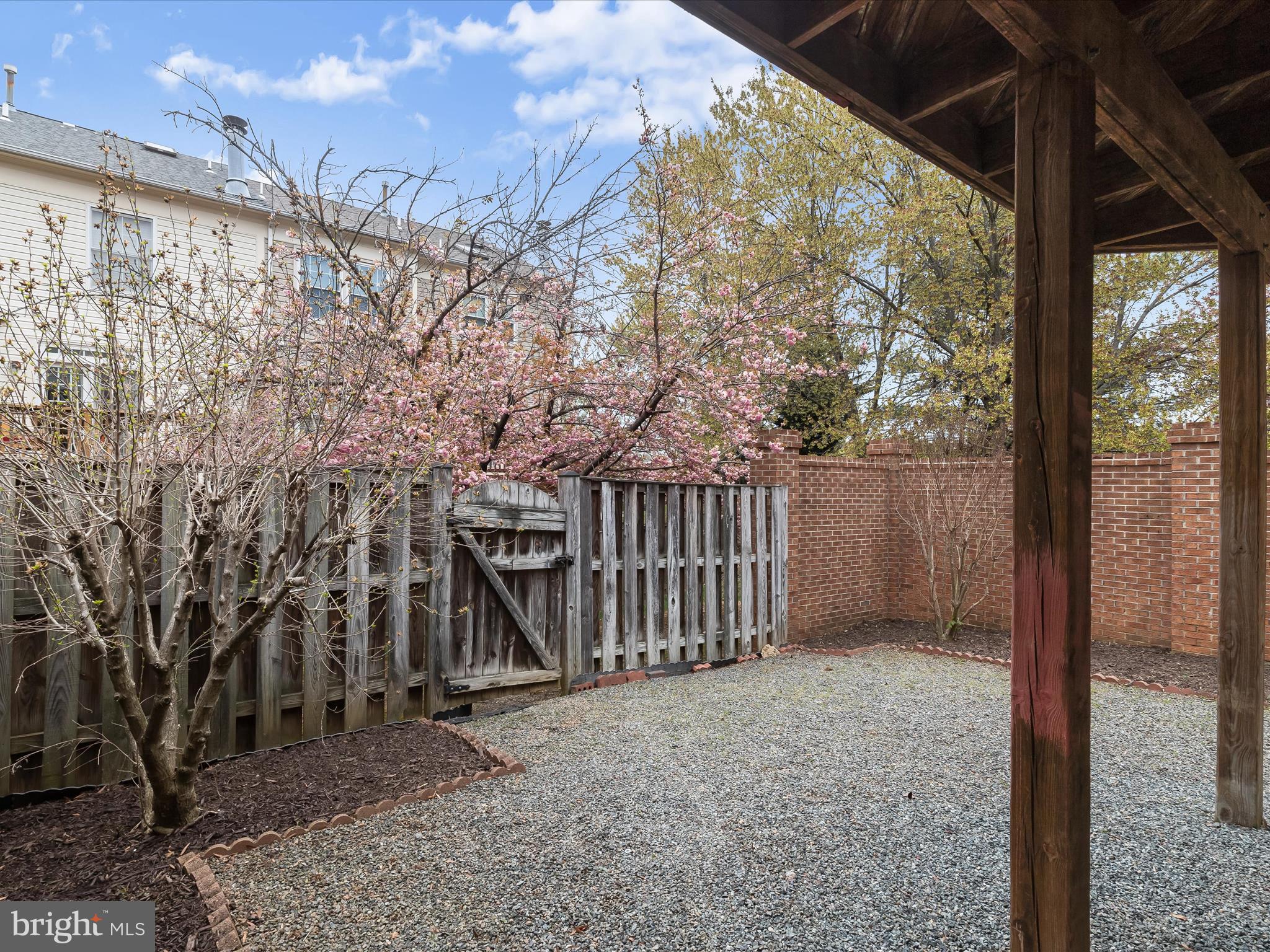 TRAVILAH CREST - Residential