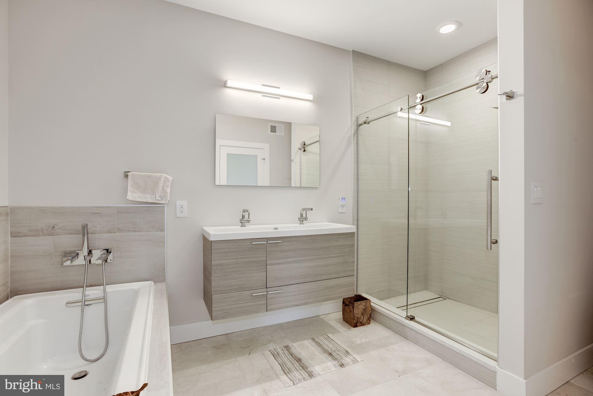 WATERFORD - Residential