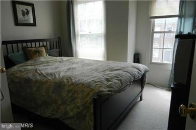 AMBERWOOD - Residential Lease