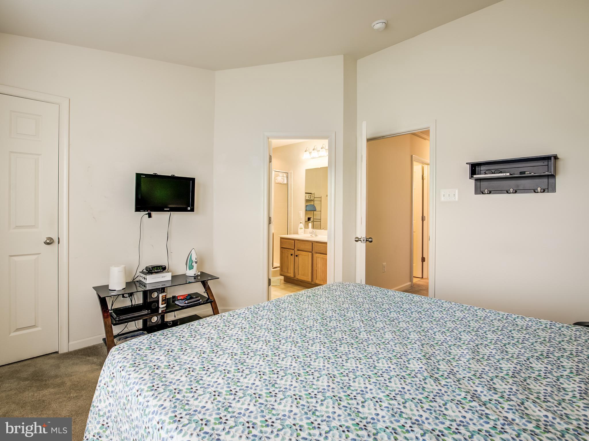 BROOKLAND MANOR - Residential