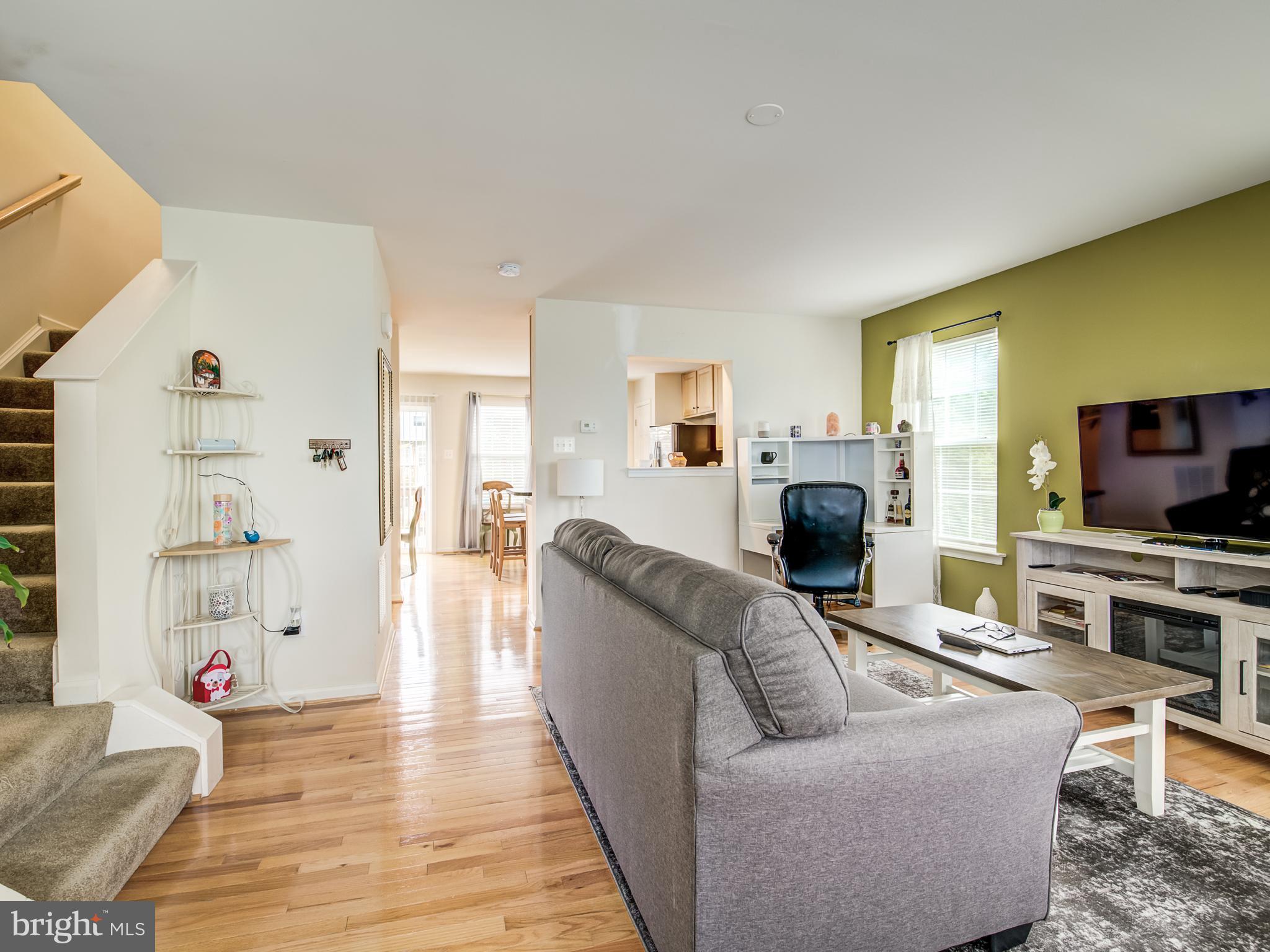 BROOKLAND MANOR - Residential