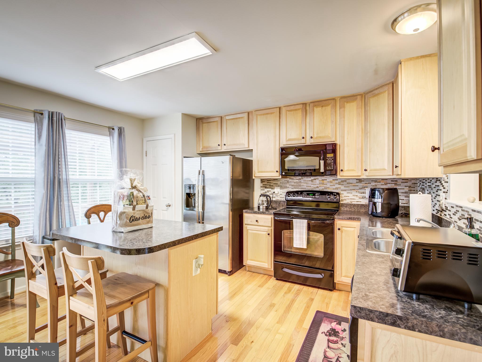 BROOKLAND MANOR - Residential