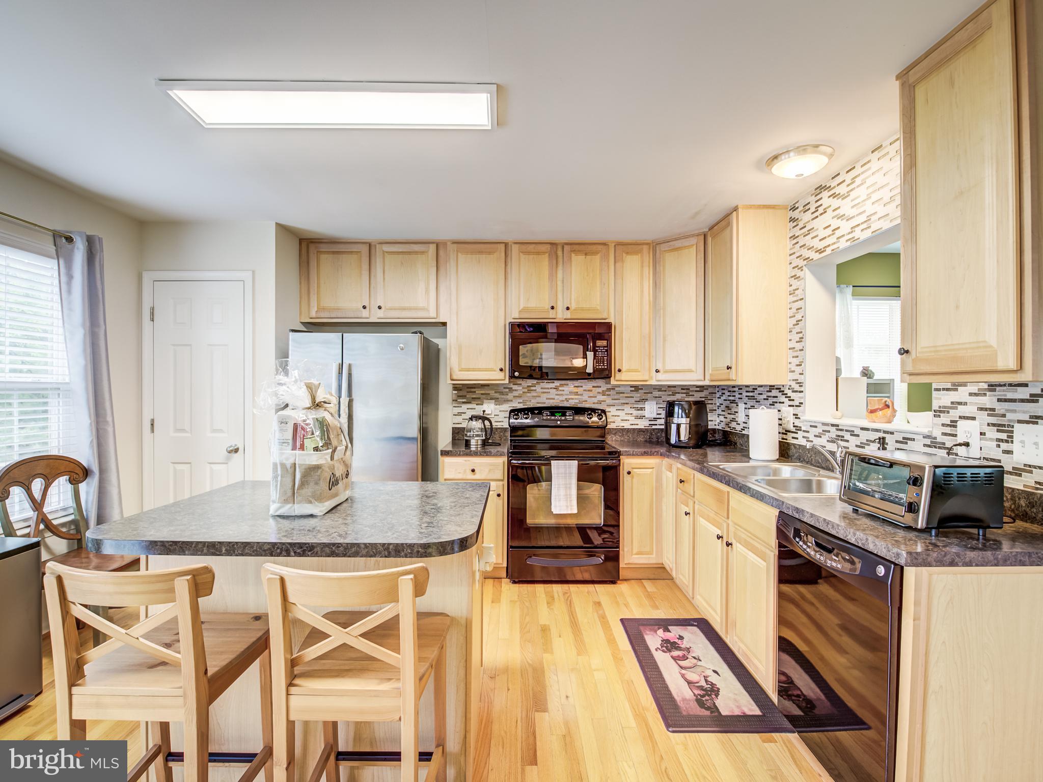 BROOKLAND MANOR - Residential