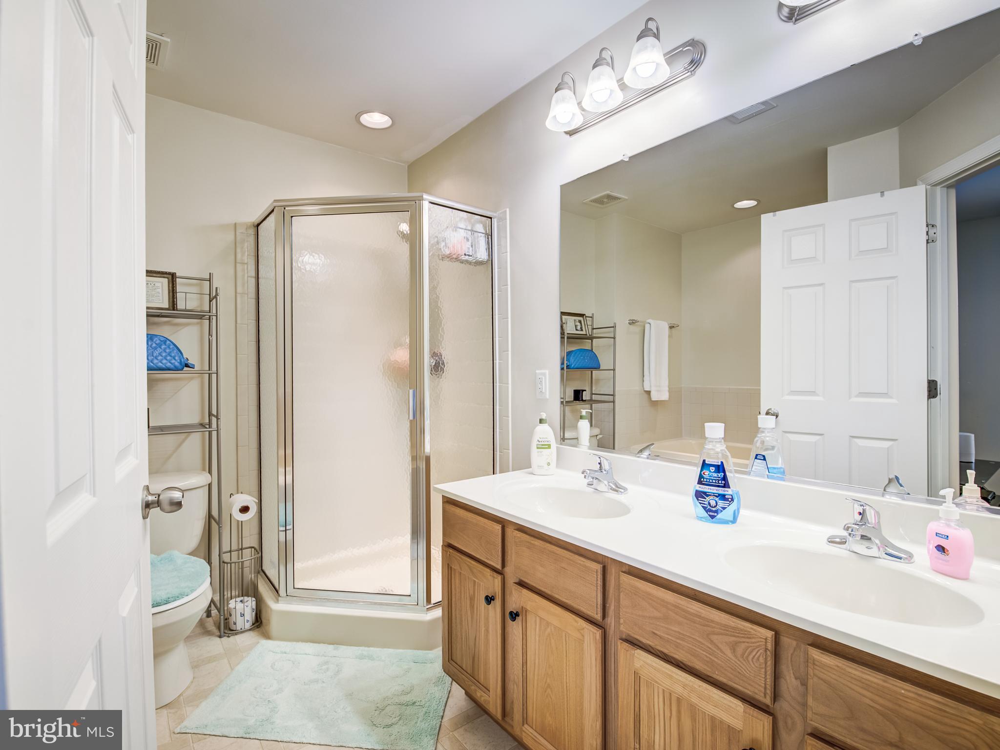 BROOKLAND MANOR - Residential