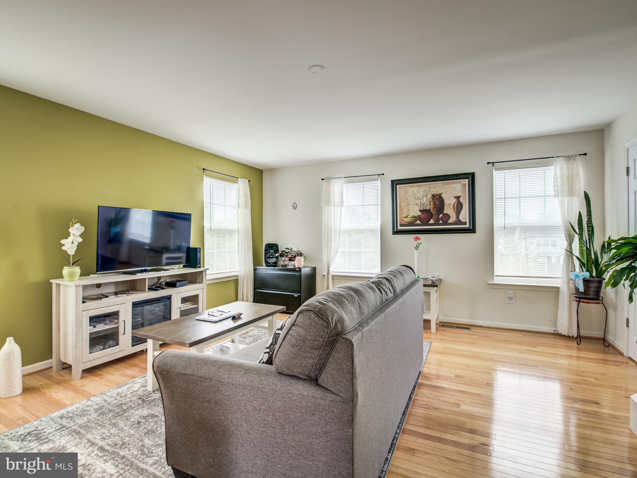 BROOKLAND MANOR - Residential