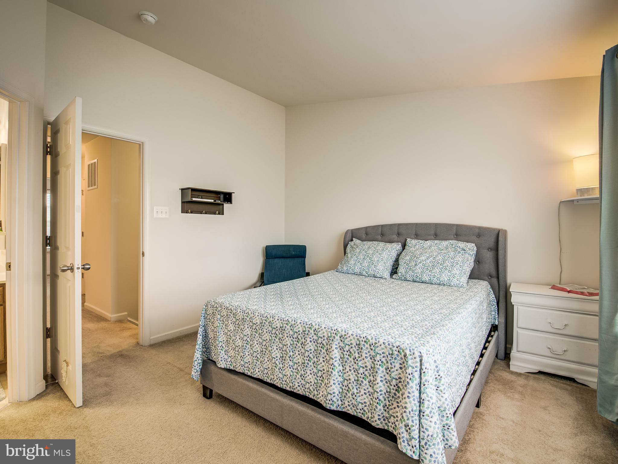 BROOKLAND MANOR - Residential