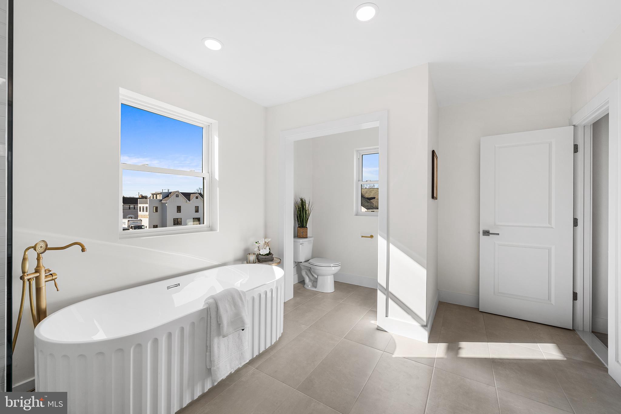 BRYN MAWR - Residential