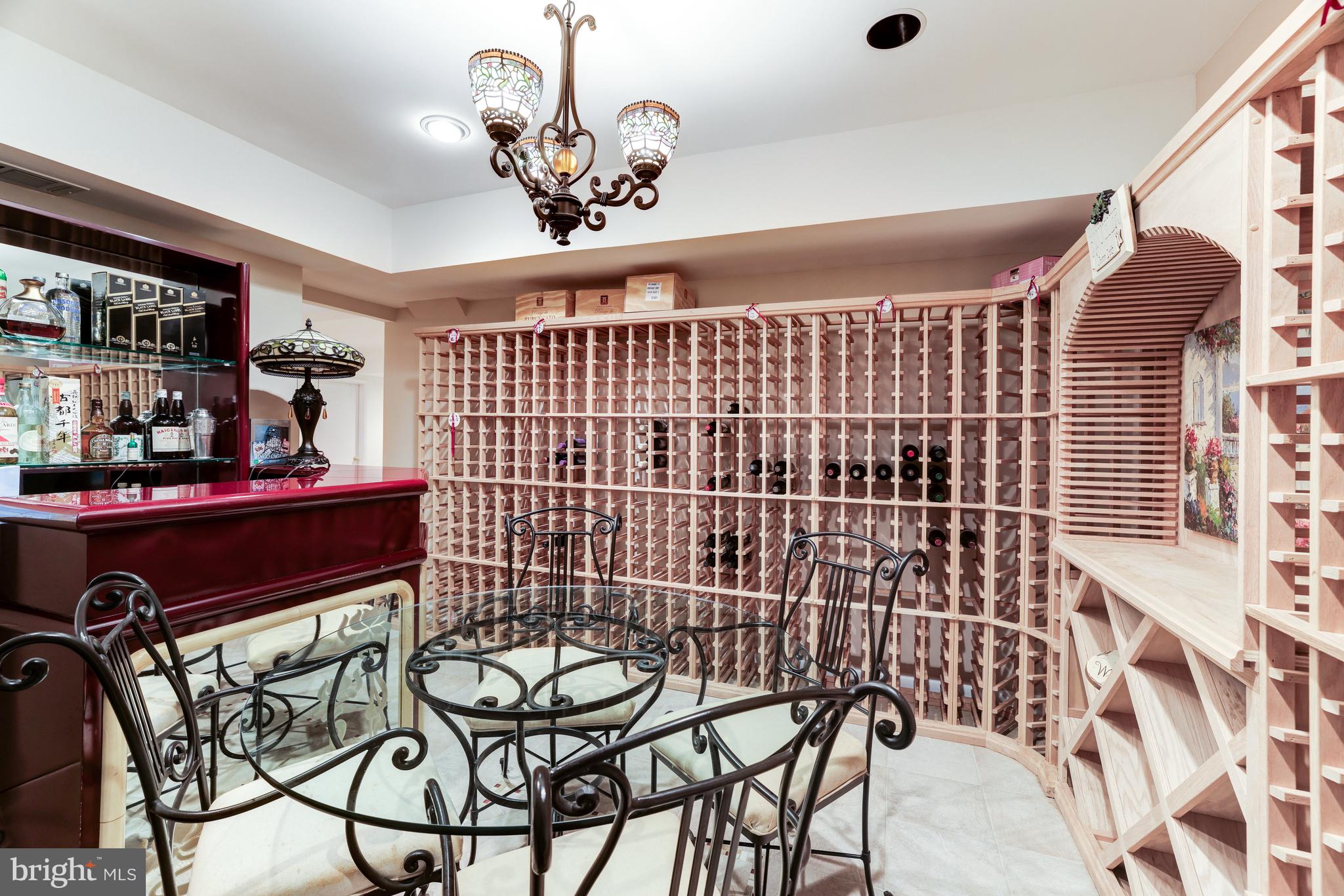 MCLEAN STATION - Residential