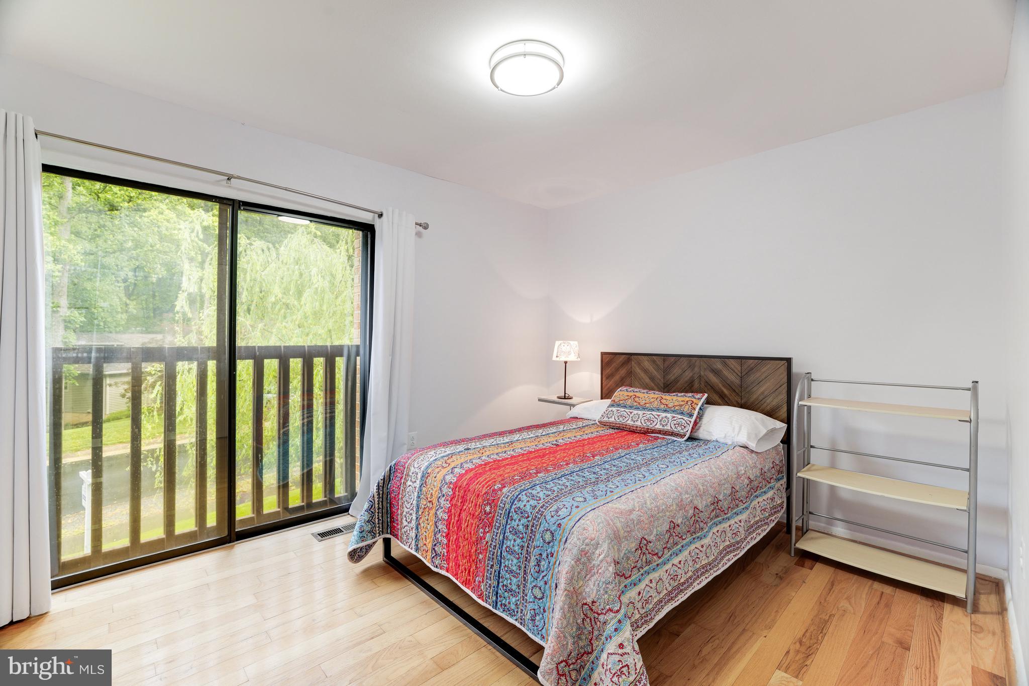 MCLEAN STATION - Residential