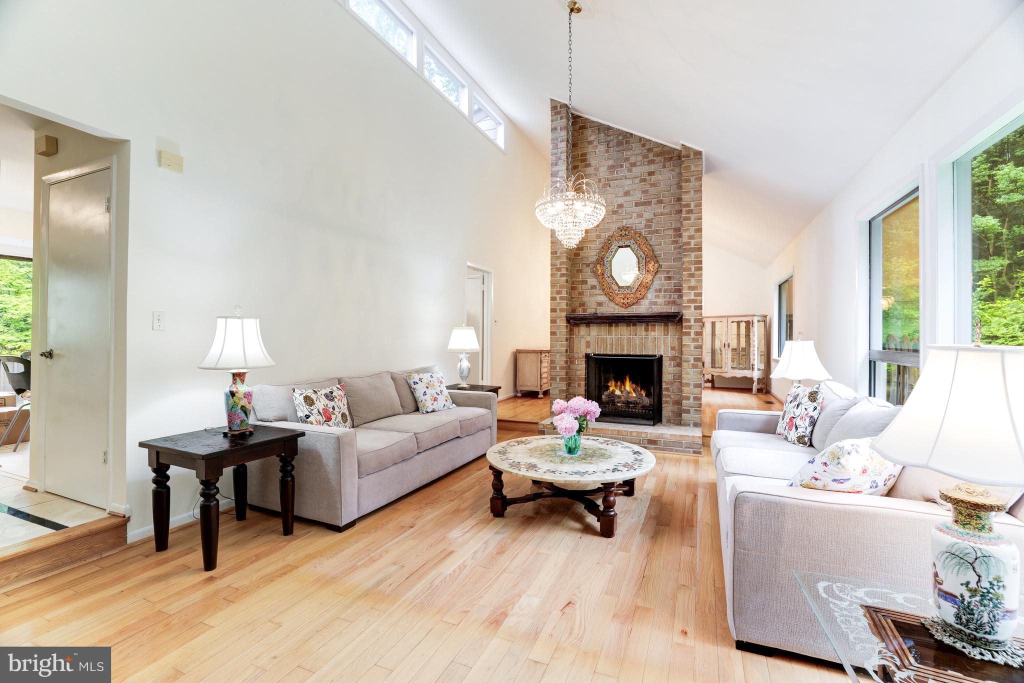 MCLEAN STATION - Residential