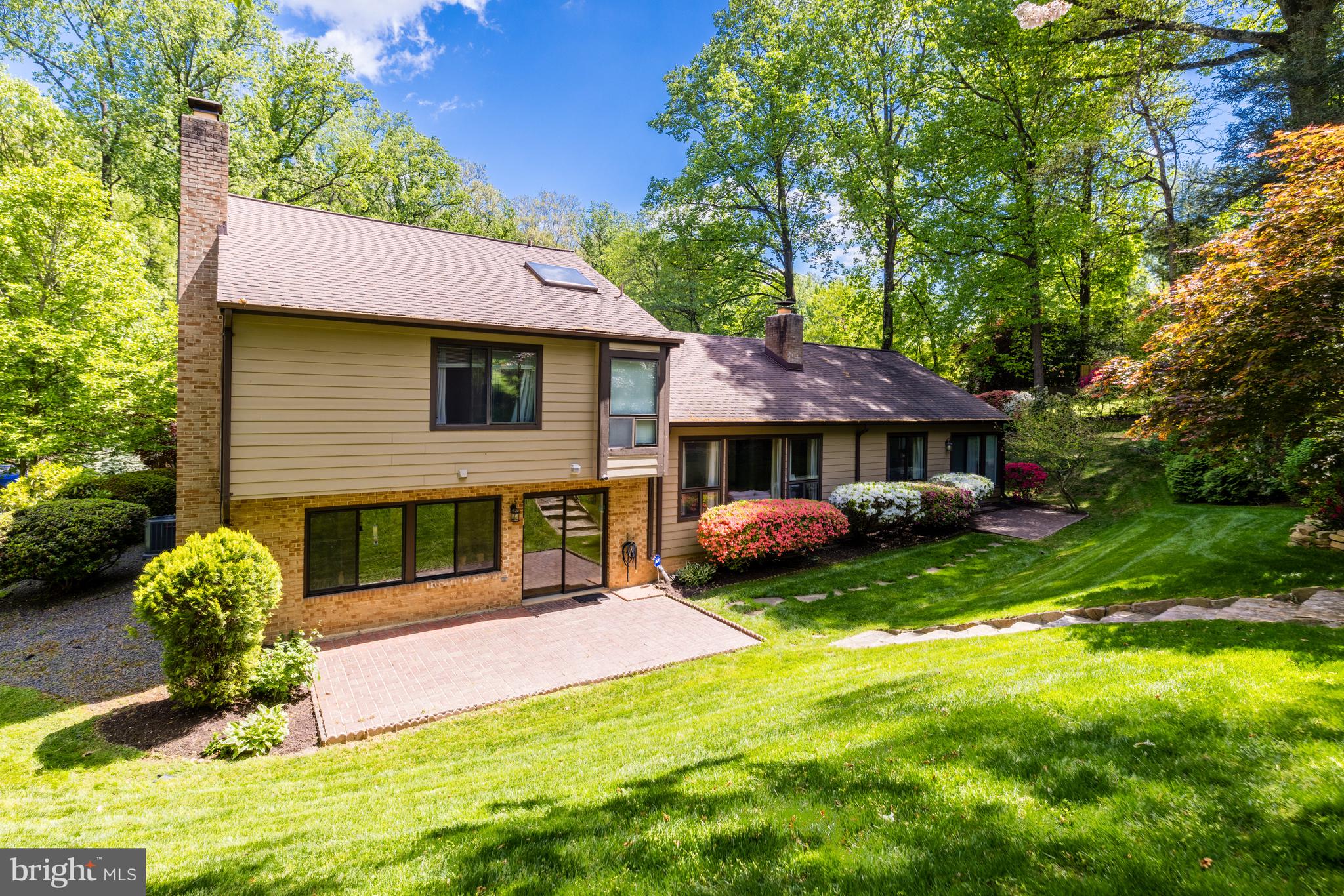 MCLEAN STATION - Residential