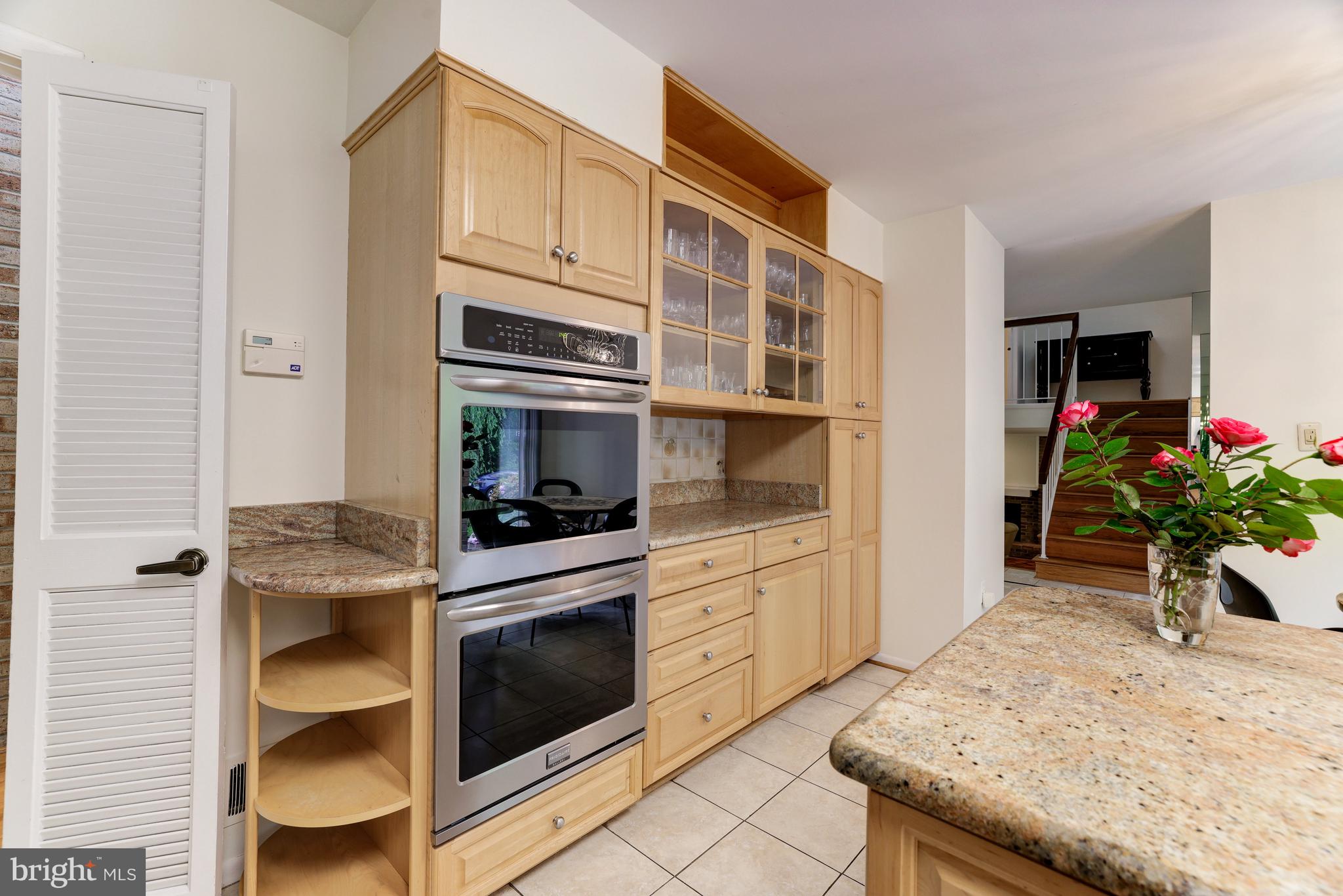 MCLEAN STATION - Residential