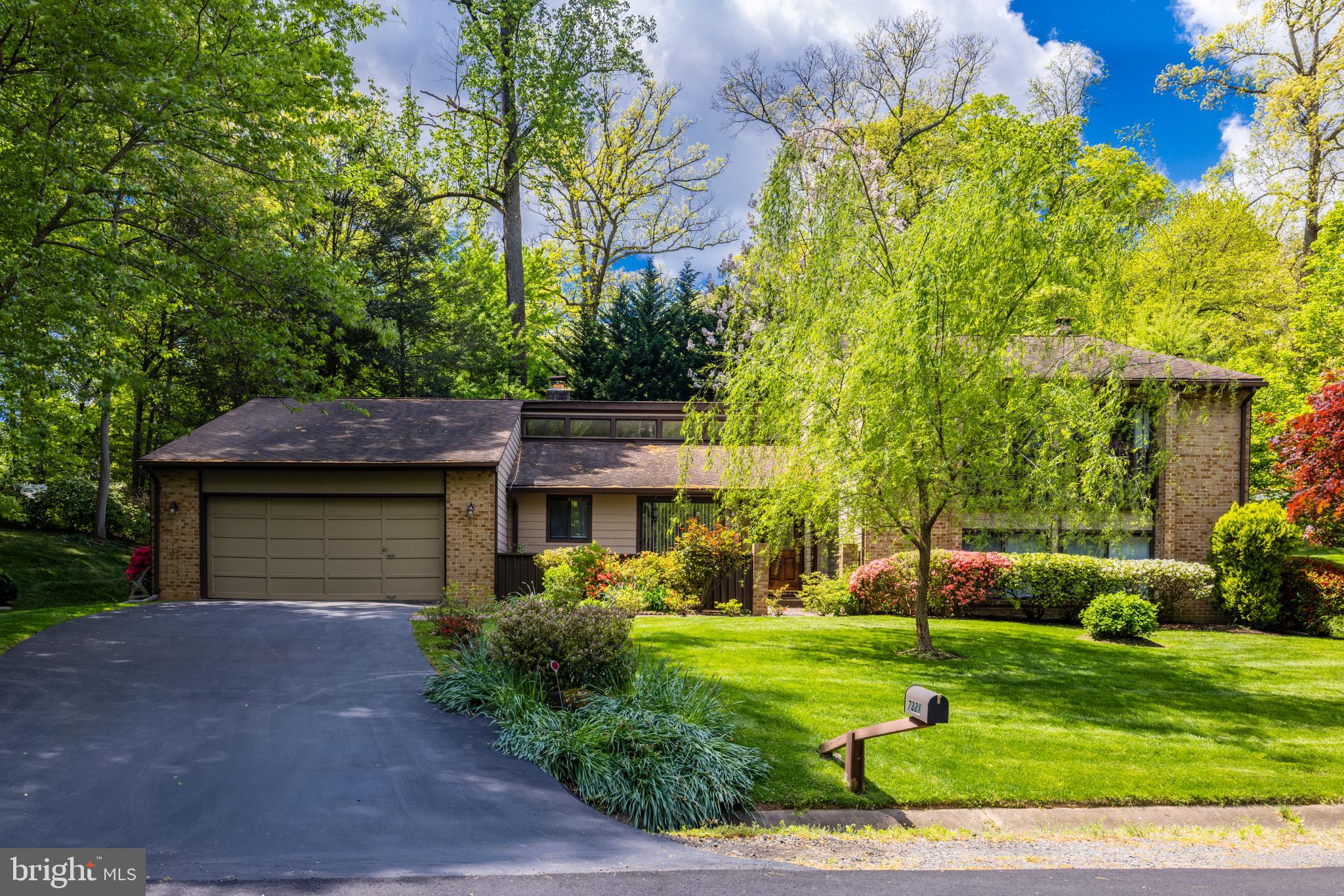 MCLEAN STATION - Residential