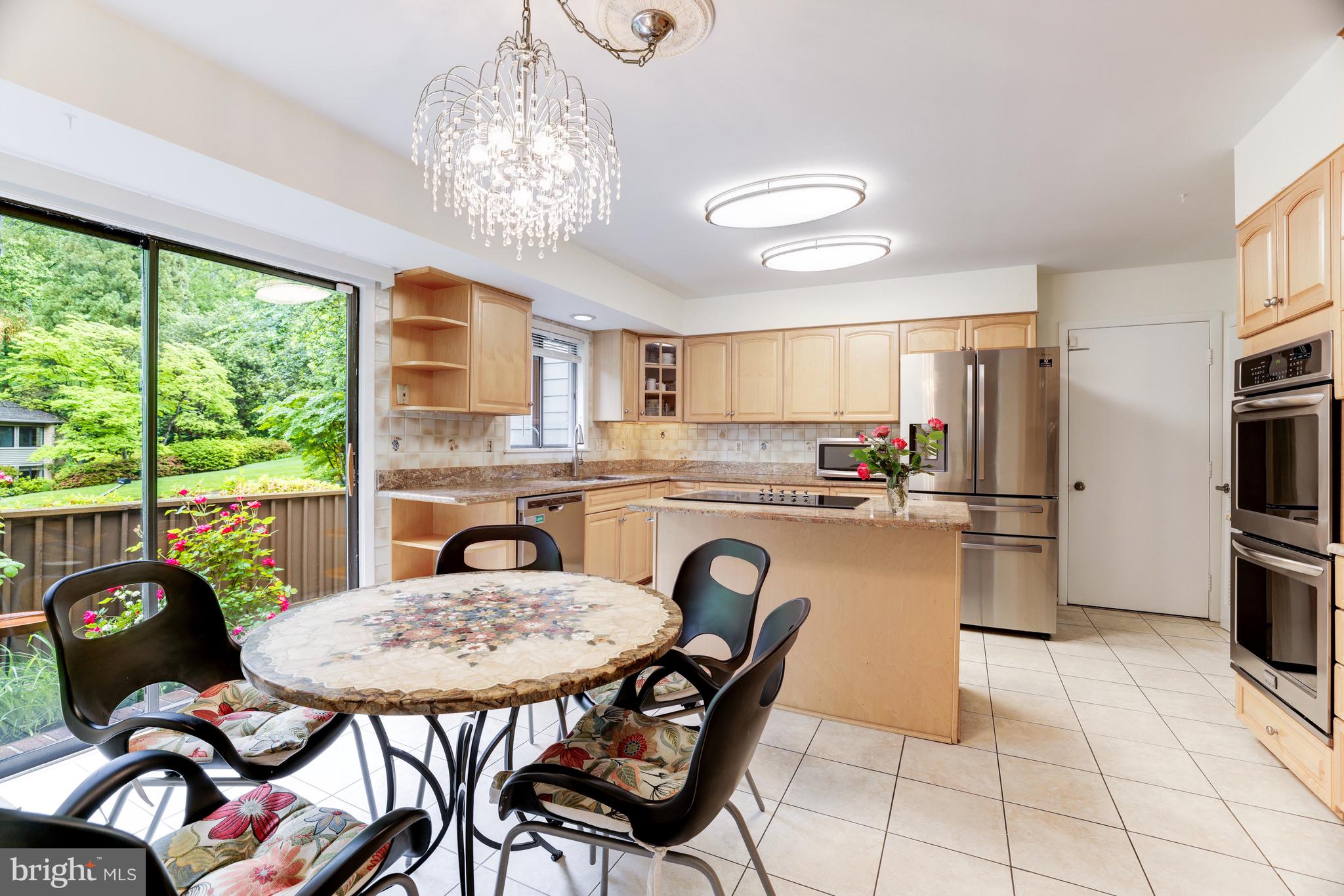 MCLEAN STATION - Residential