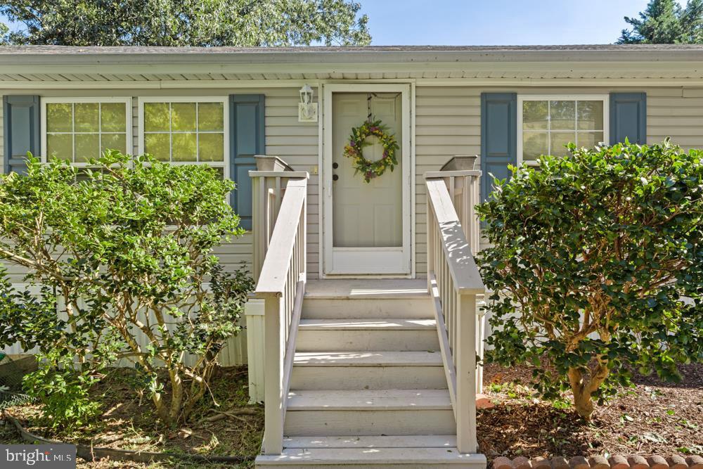 33540 MONTGOMERY COURT