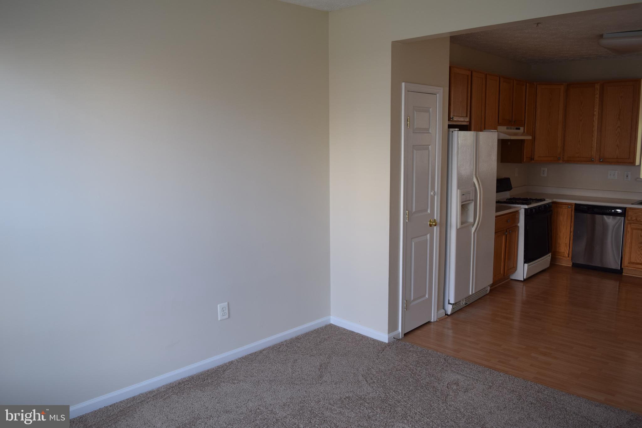 PERRY HALL FARMS - Residential Lease