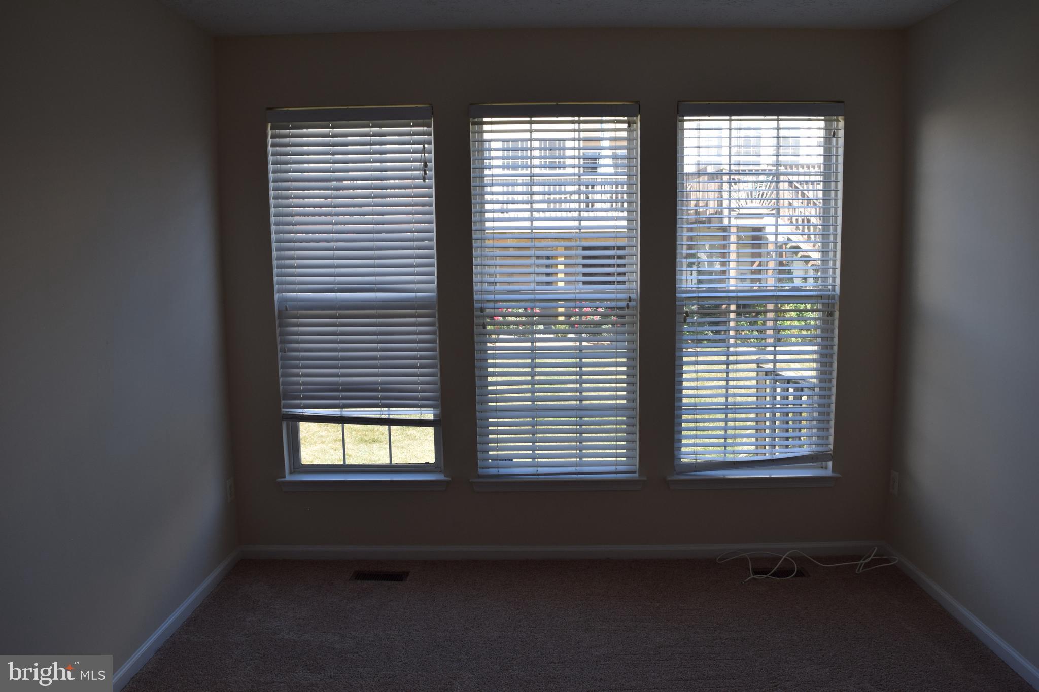 PERRY HALL FARMS - Residential Lease