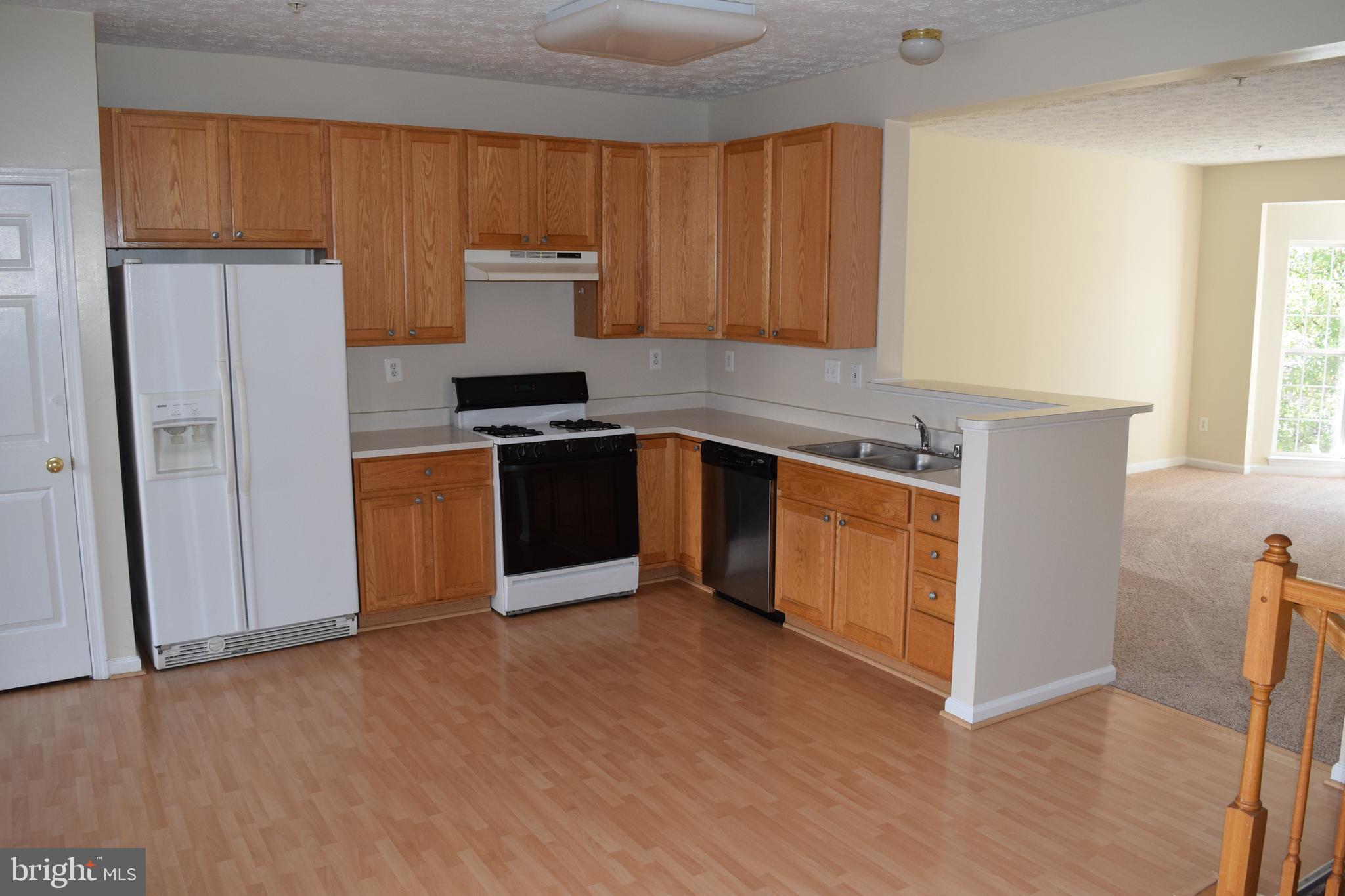 PERRY HALL FARMS - Residential Lease