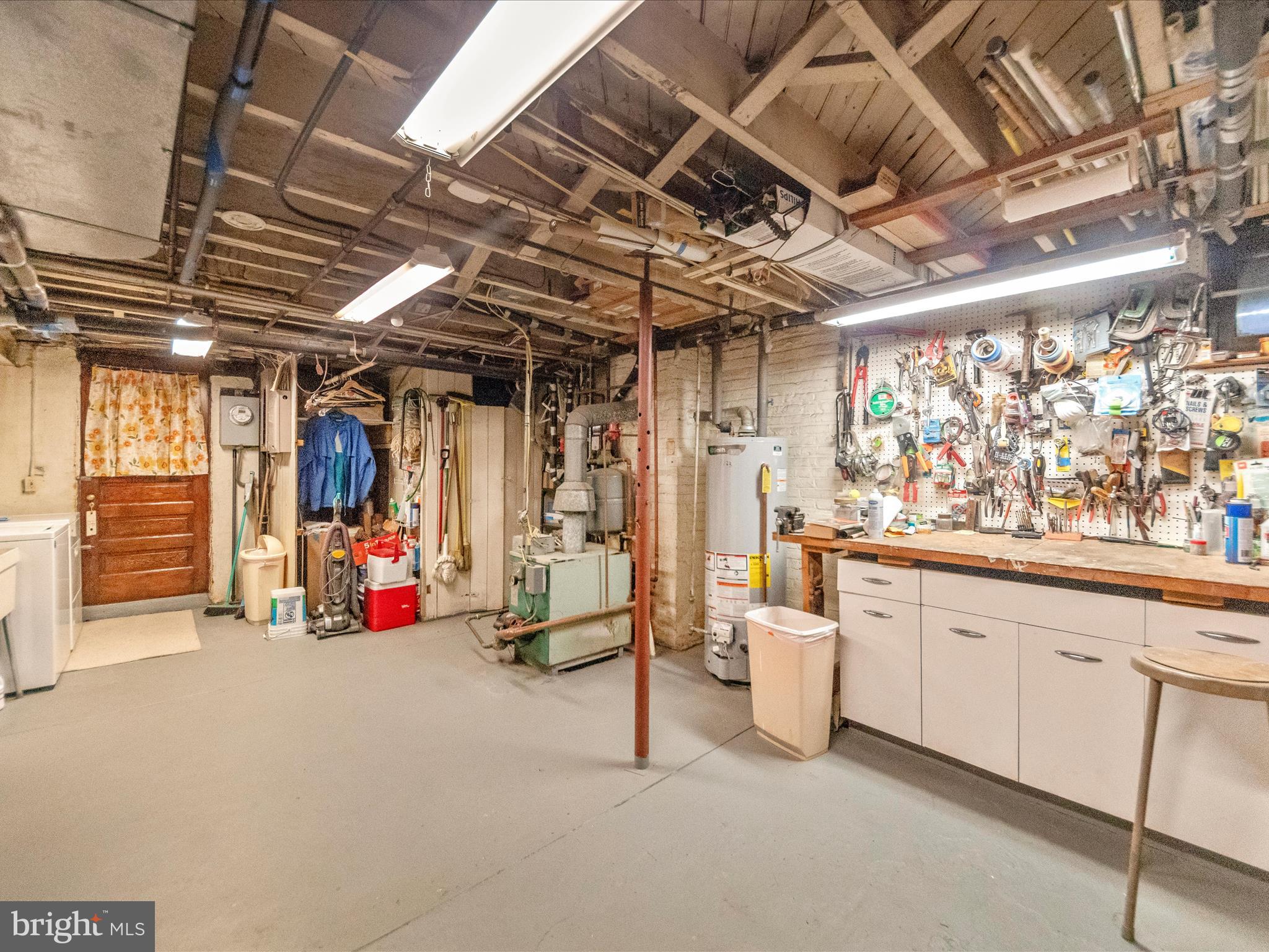 TEN HILLS - Residential