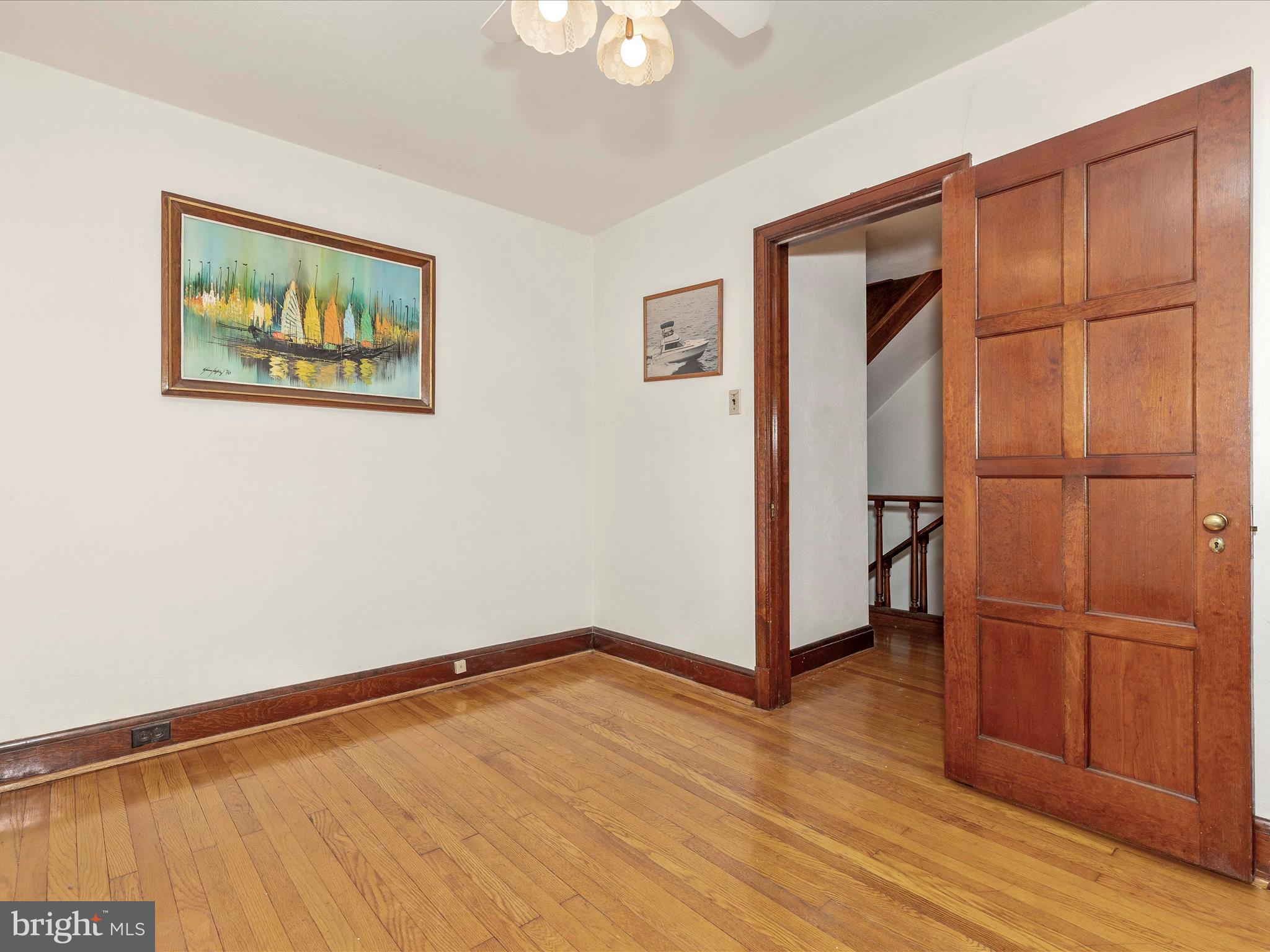 TEN HILLS - Residential