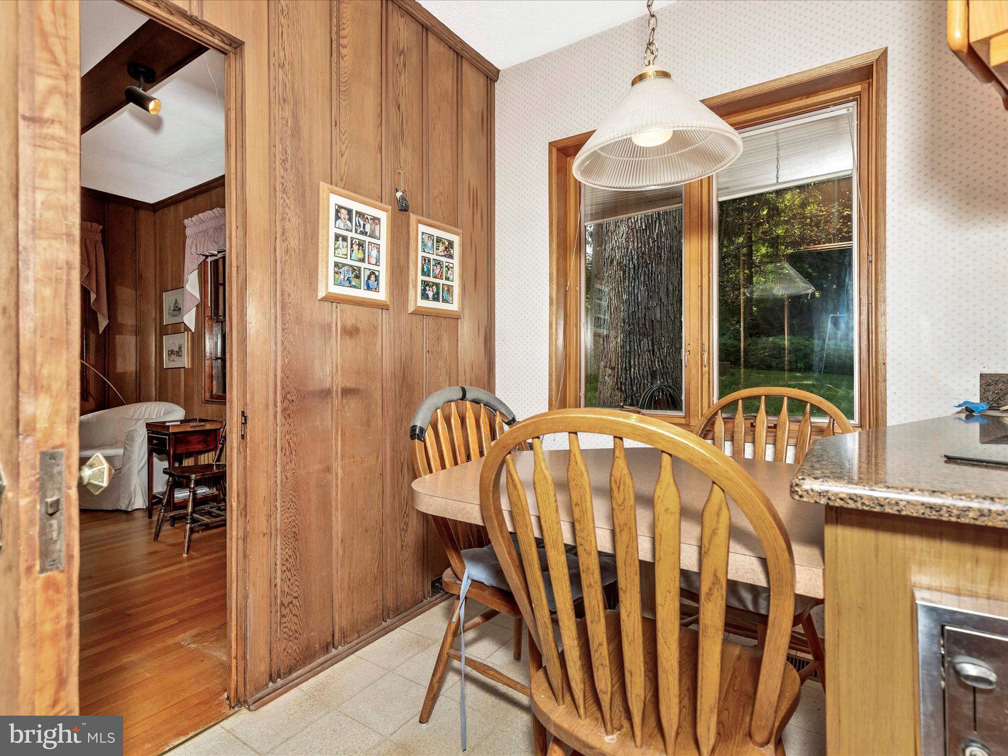 TEN HILLS - Residential