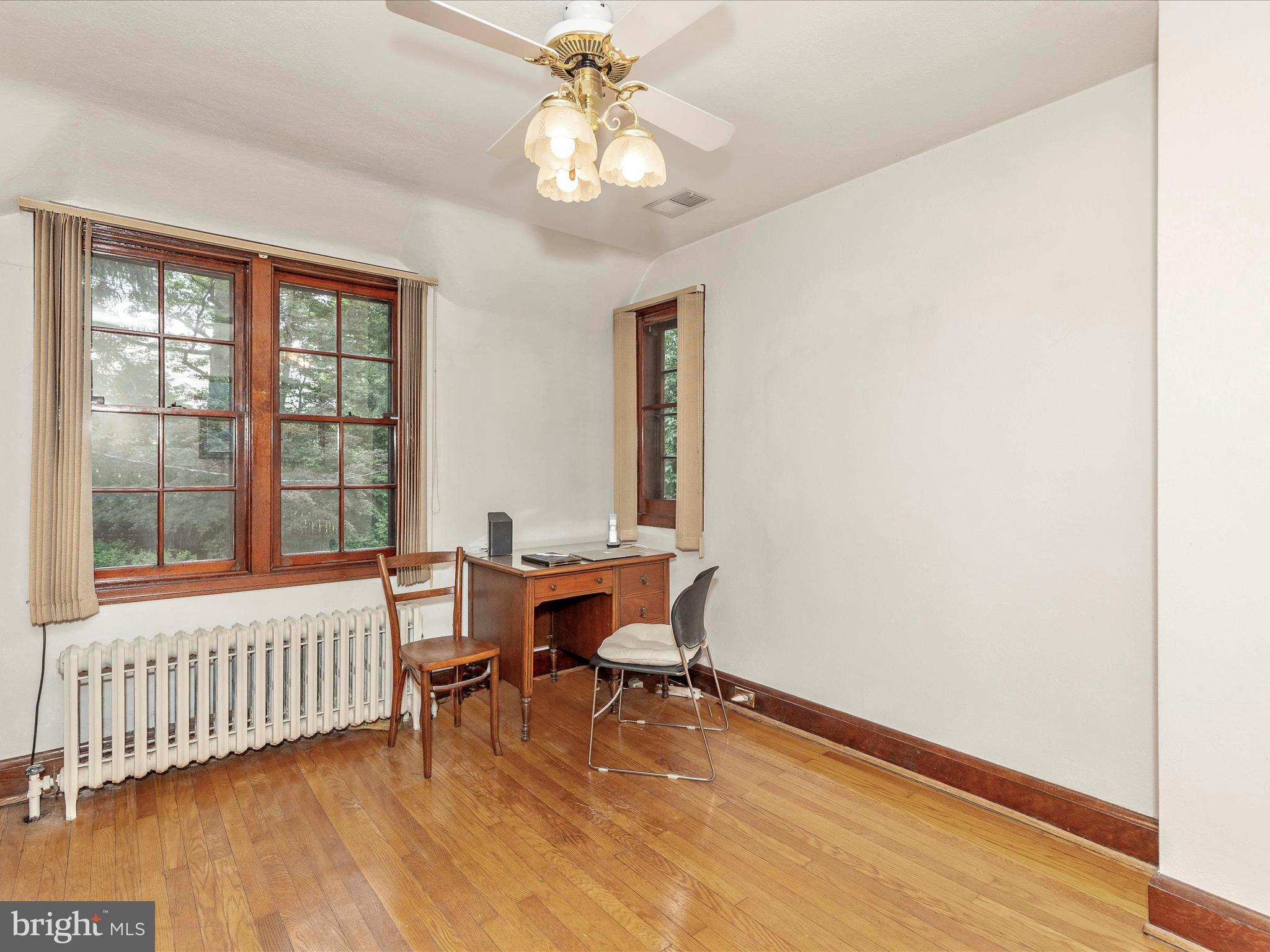 TEN HILLS - Residential